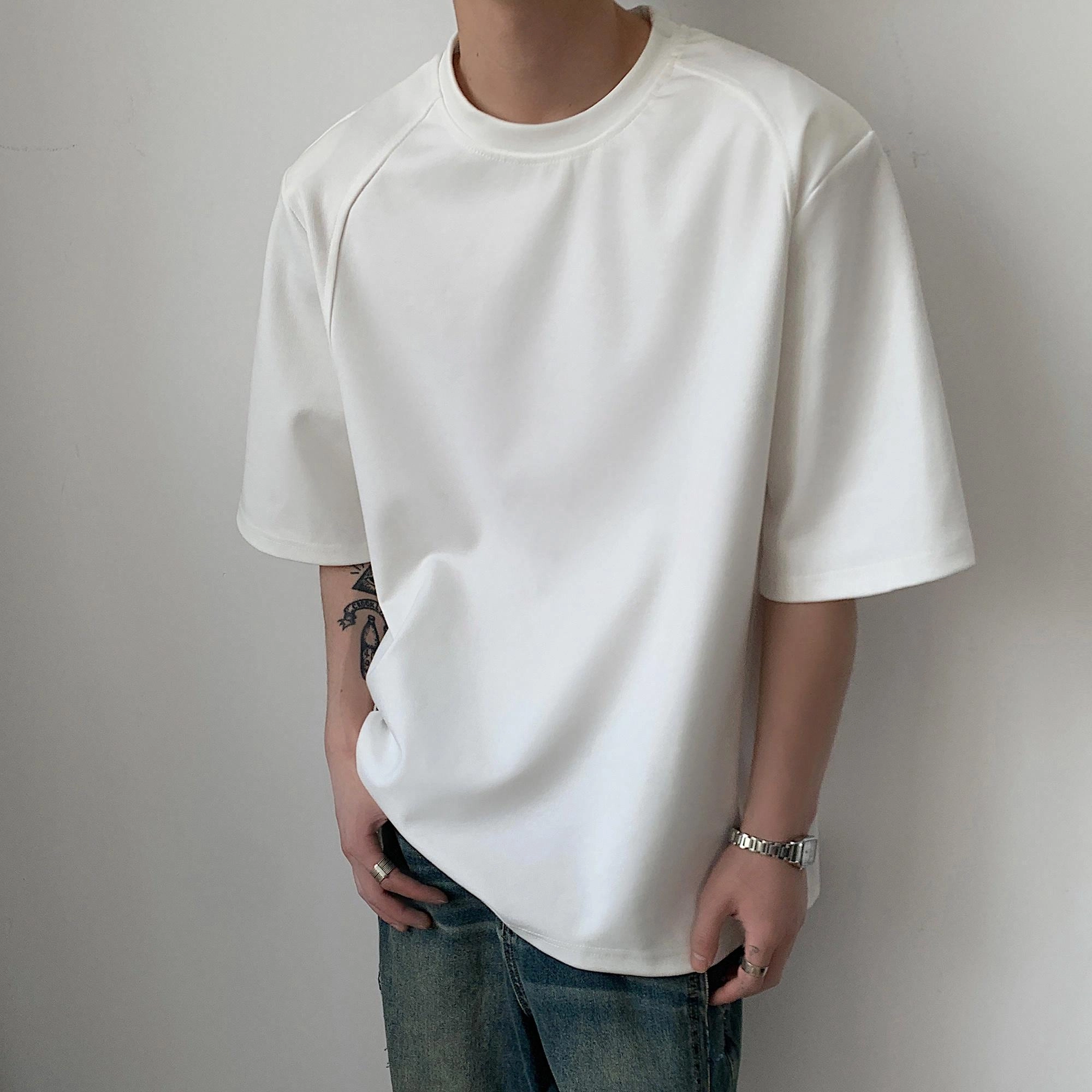 URBAN AUTHENTIC T