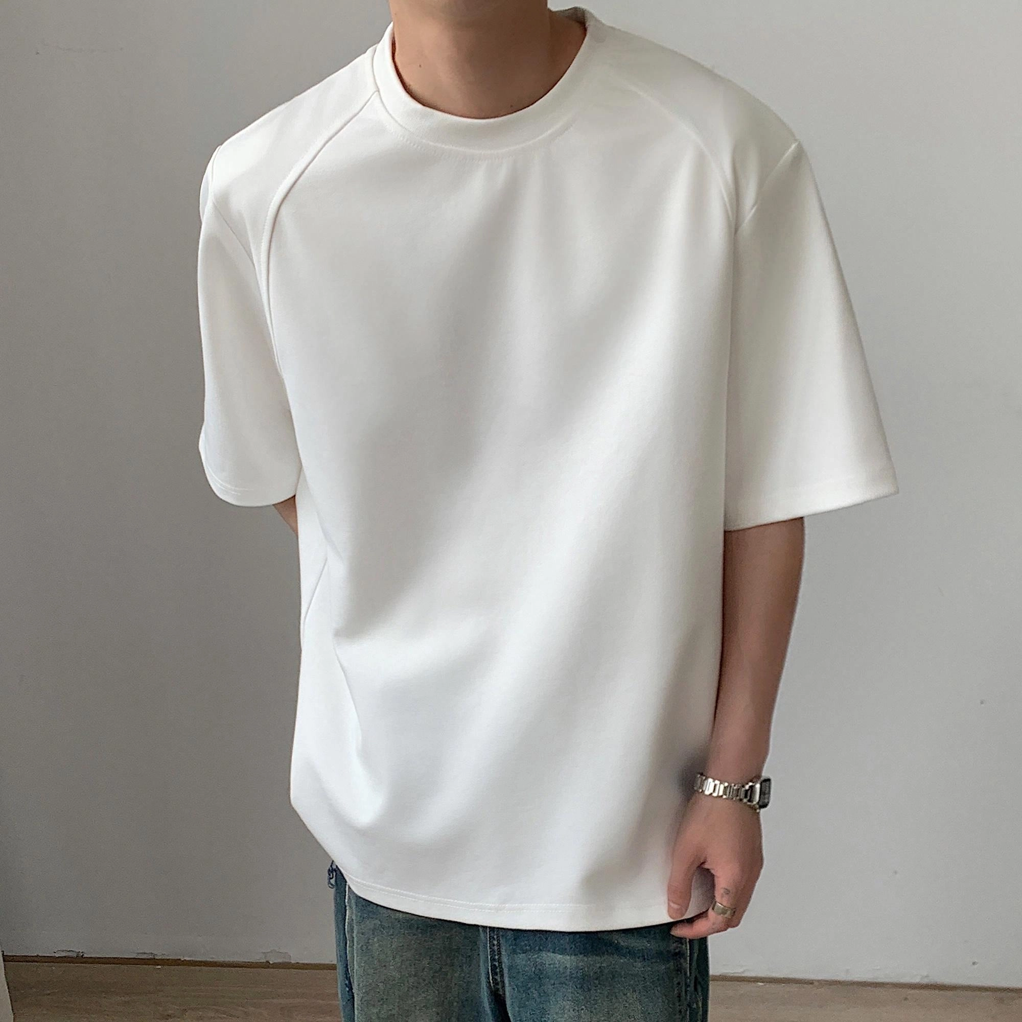 URBAN AUTHENTIC T