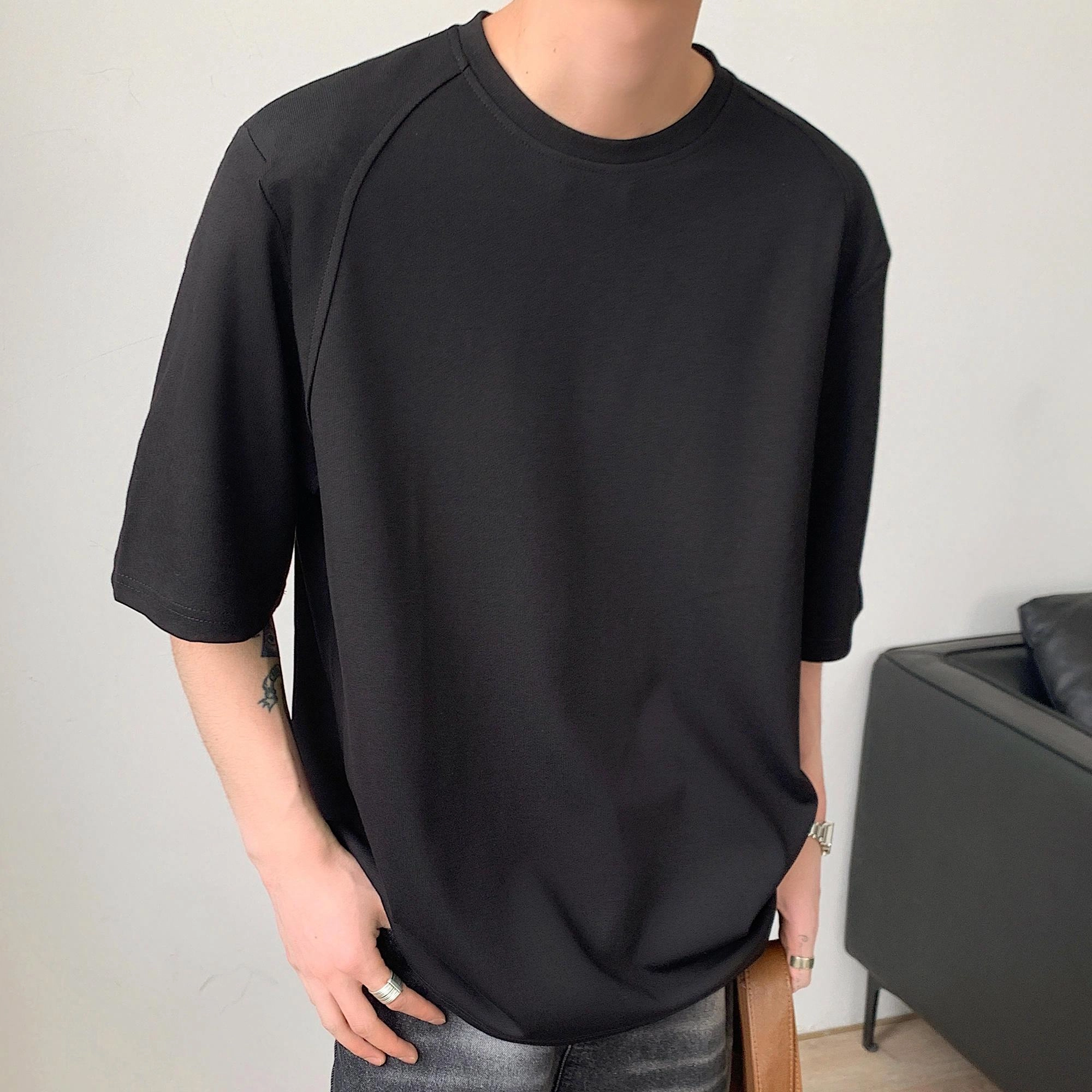 URBAN AUTHENTIC T