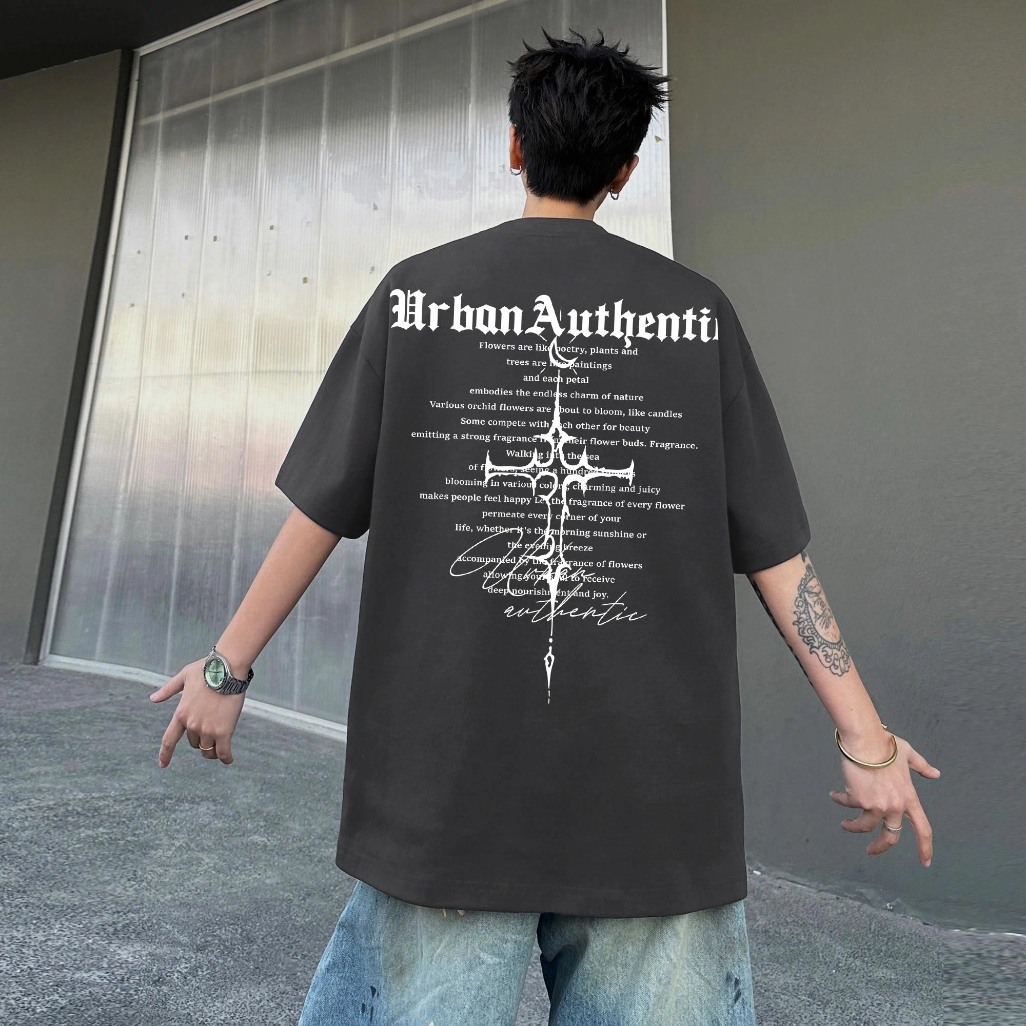 URBAN AUTHENTIC logoT
