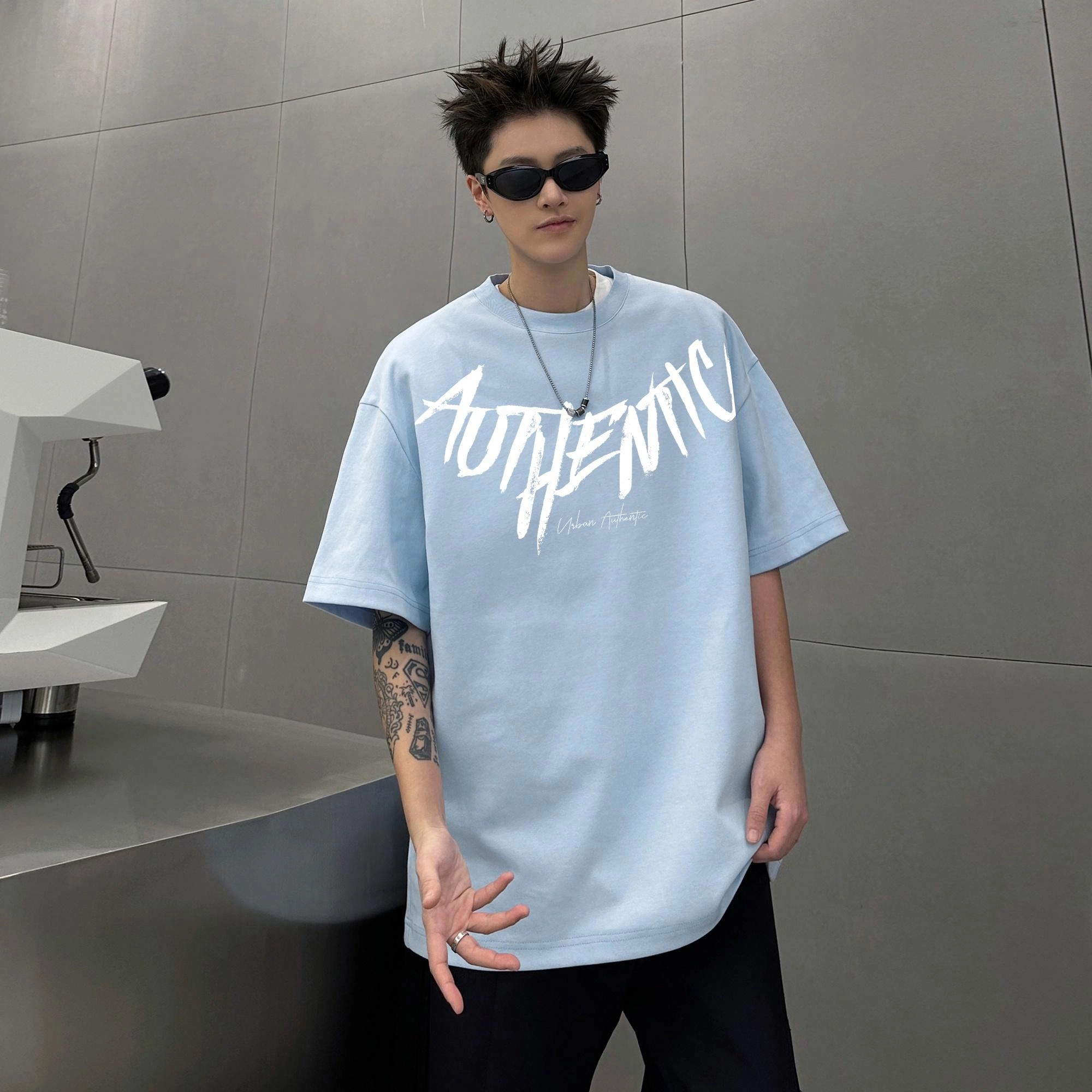 URBAN AUTHENTIC T