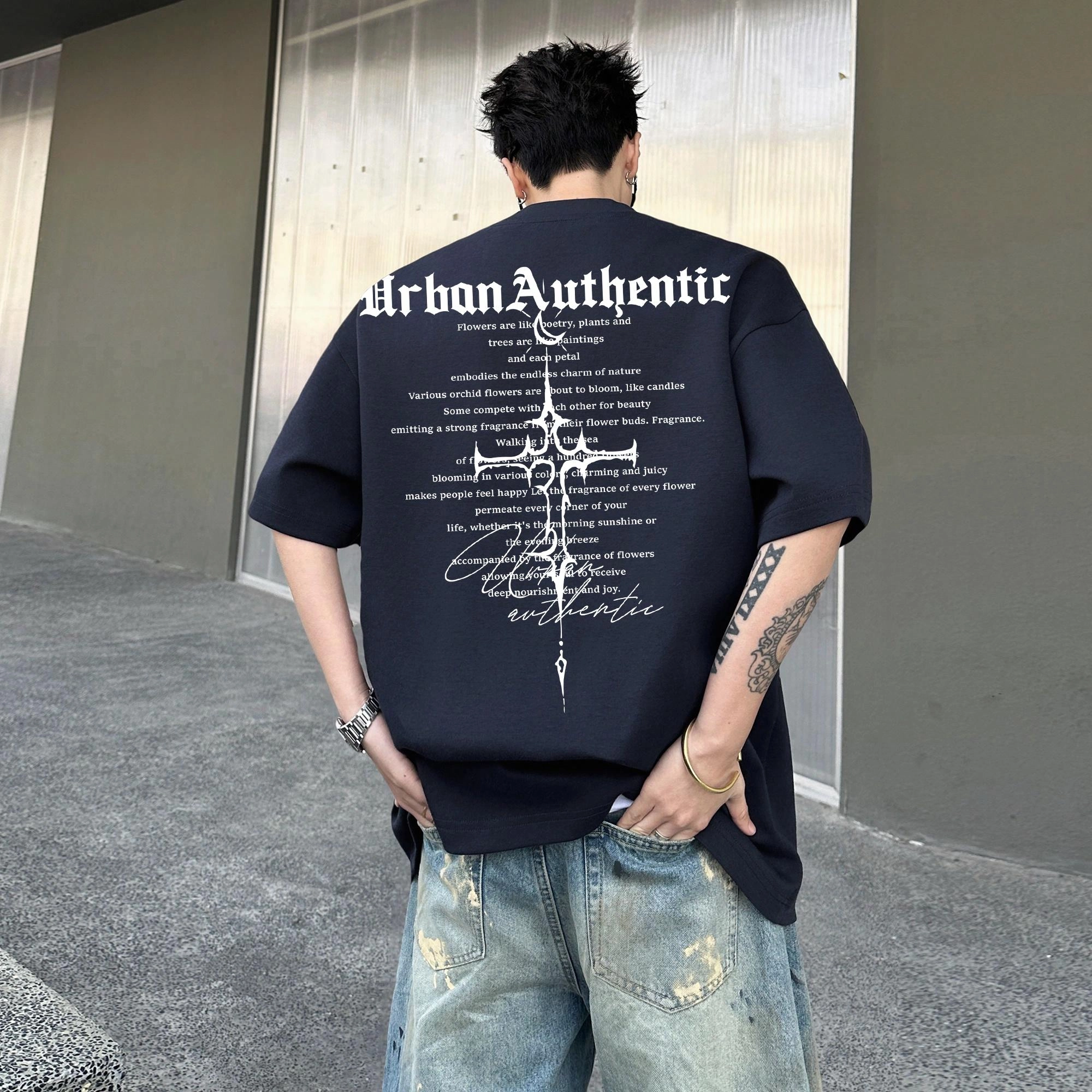 URBAN AUTHENTIC logoT
