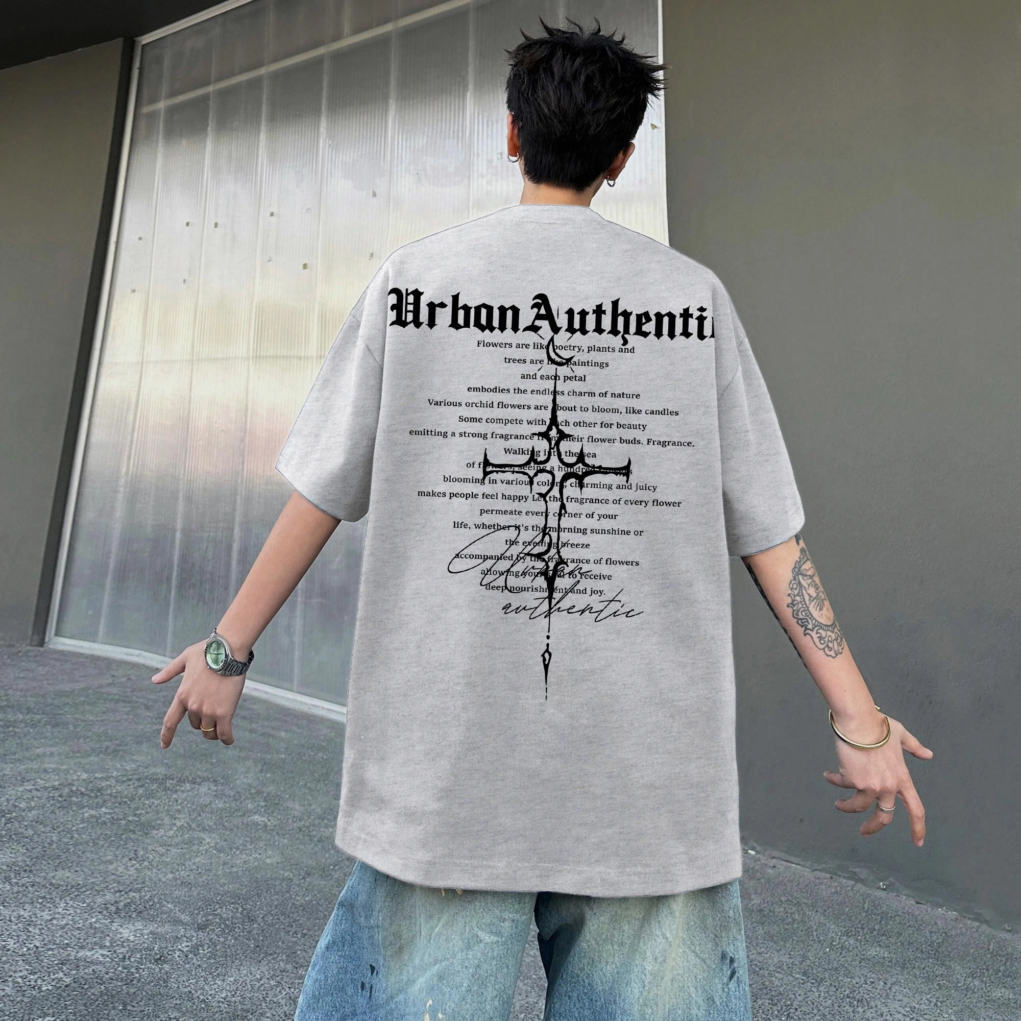 URBAN AUTHENTIC logoT