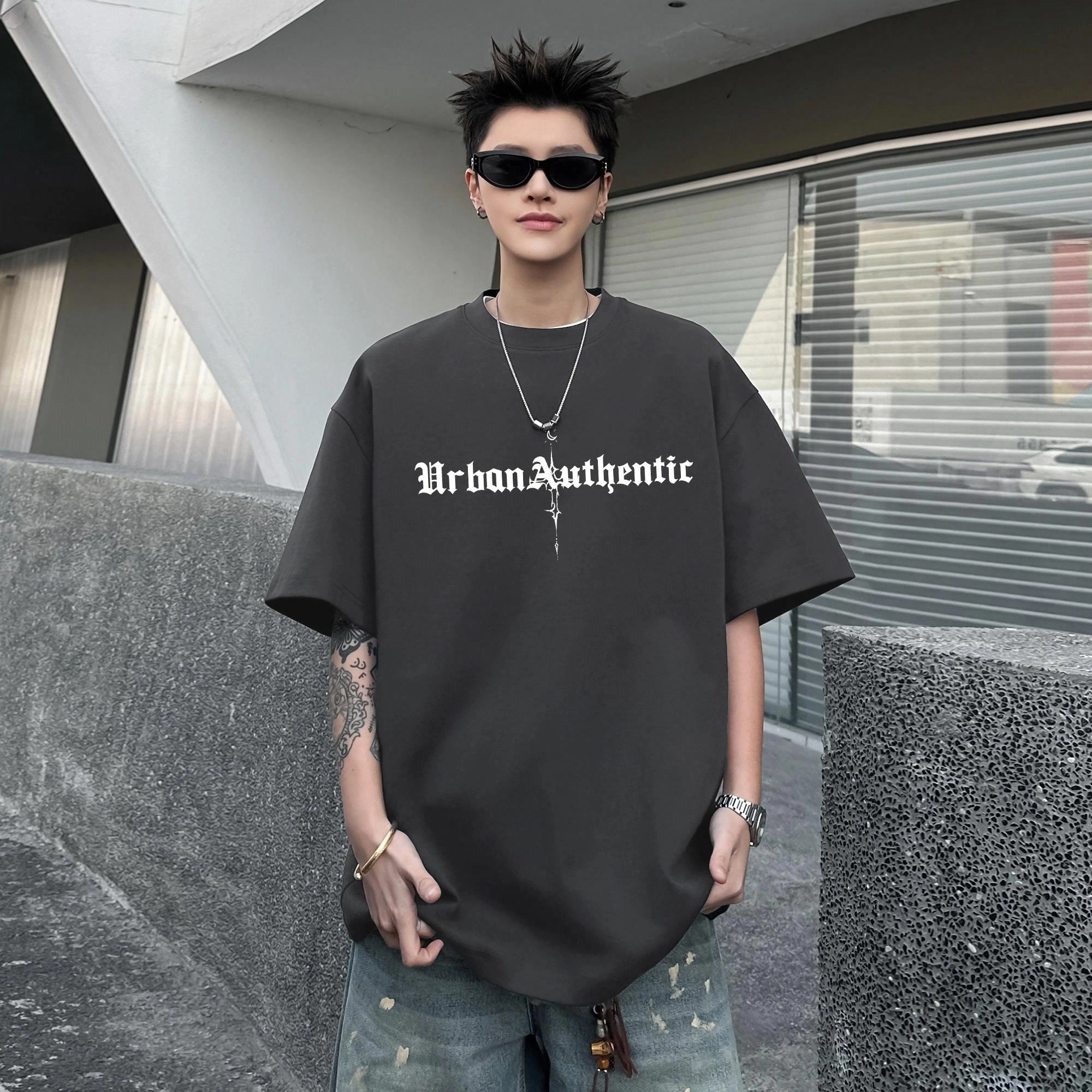 URBAN AUTHENTIC logoT