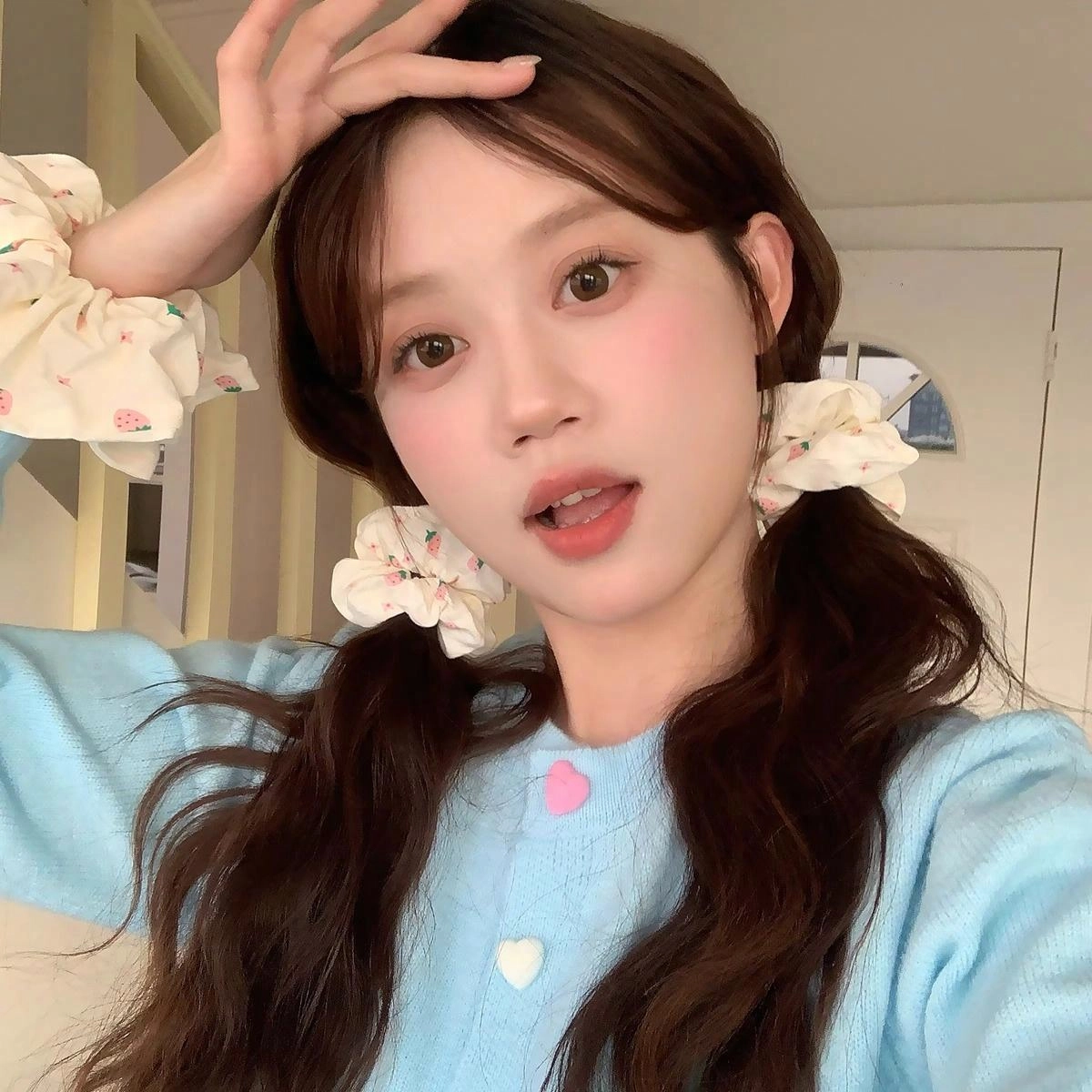 丹琴 甜心粉草莓大肠圈发可爱少女感扎发皮筋头绳丸子头早春甜美不伤发 布艺 发圈 女款