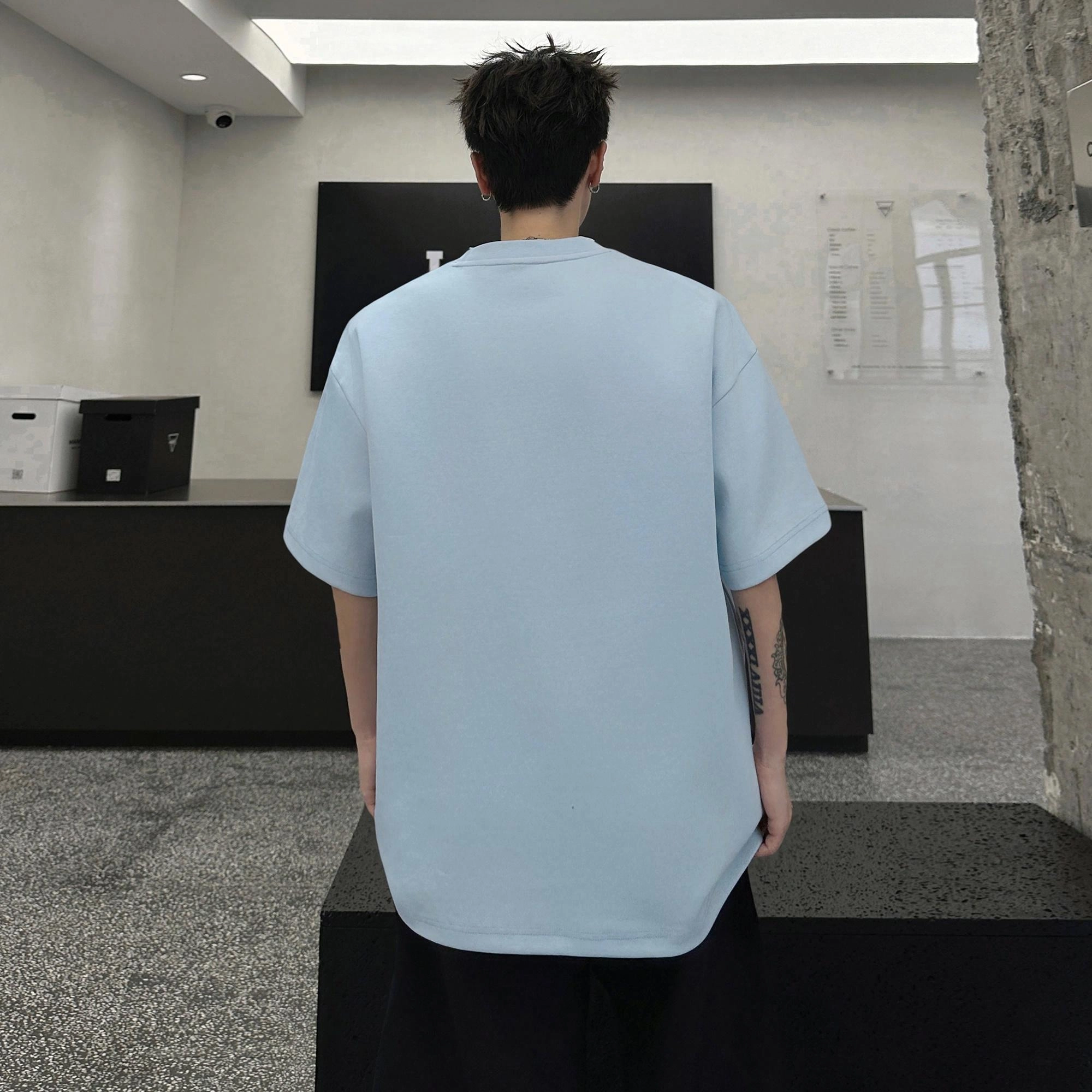 URBAN AUTHENTIC logoT