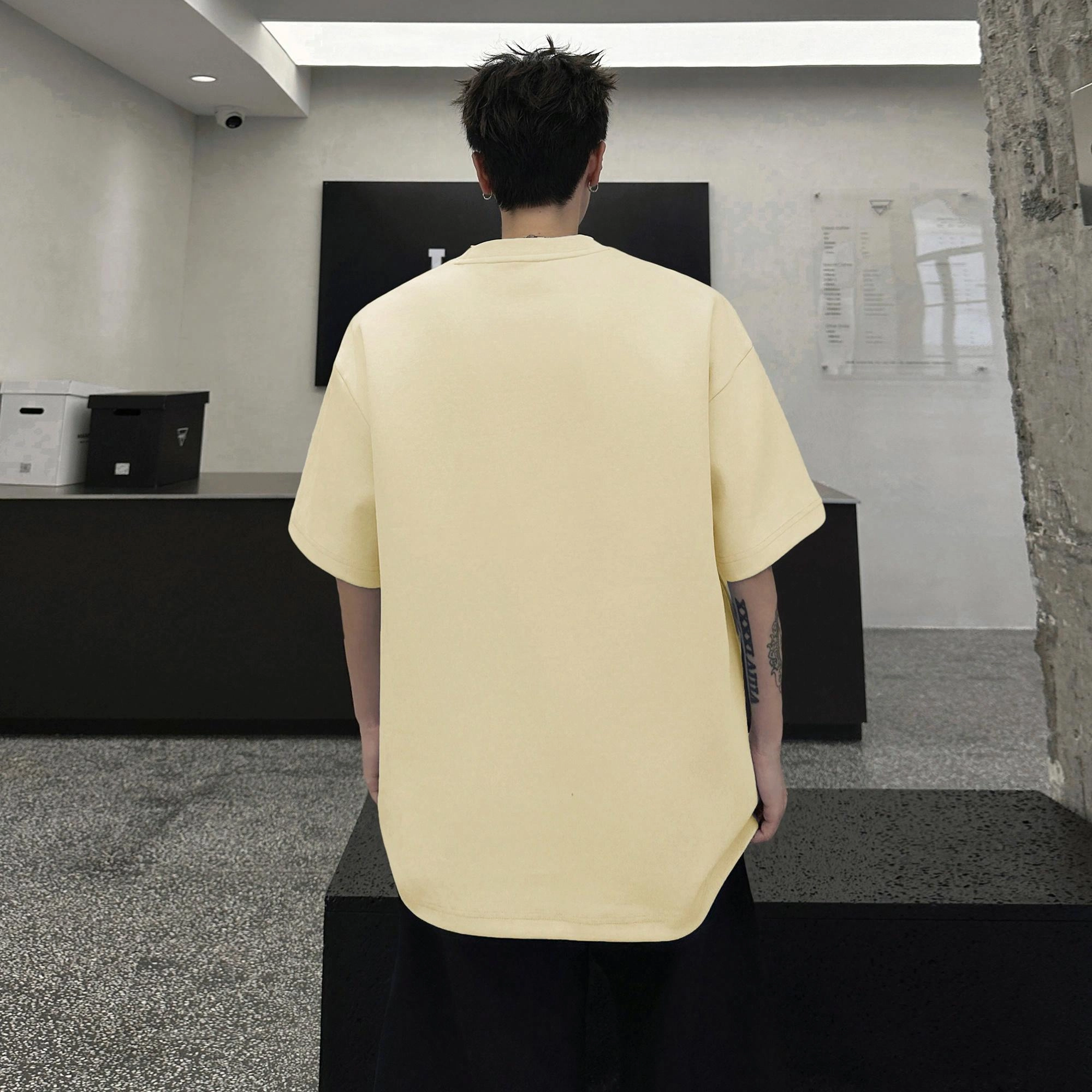 URBAN AUTHENTIC logoT