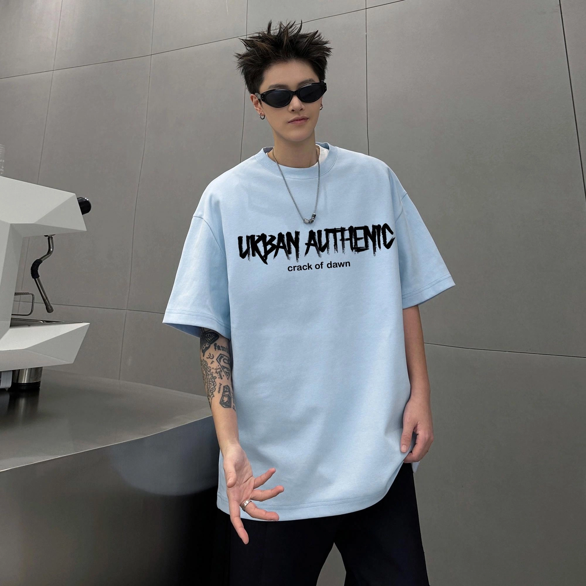 URBAN AUTHENTIC logoT