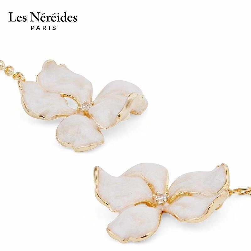 LES NEREIDES