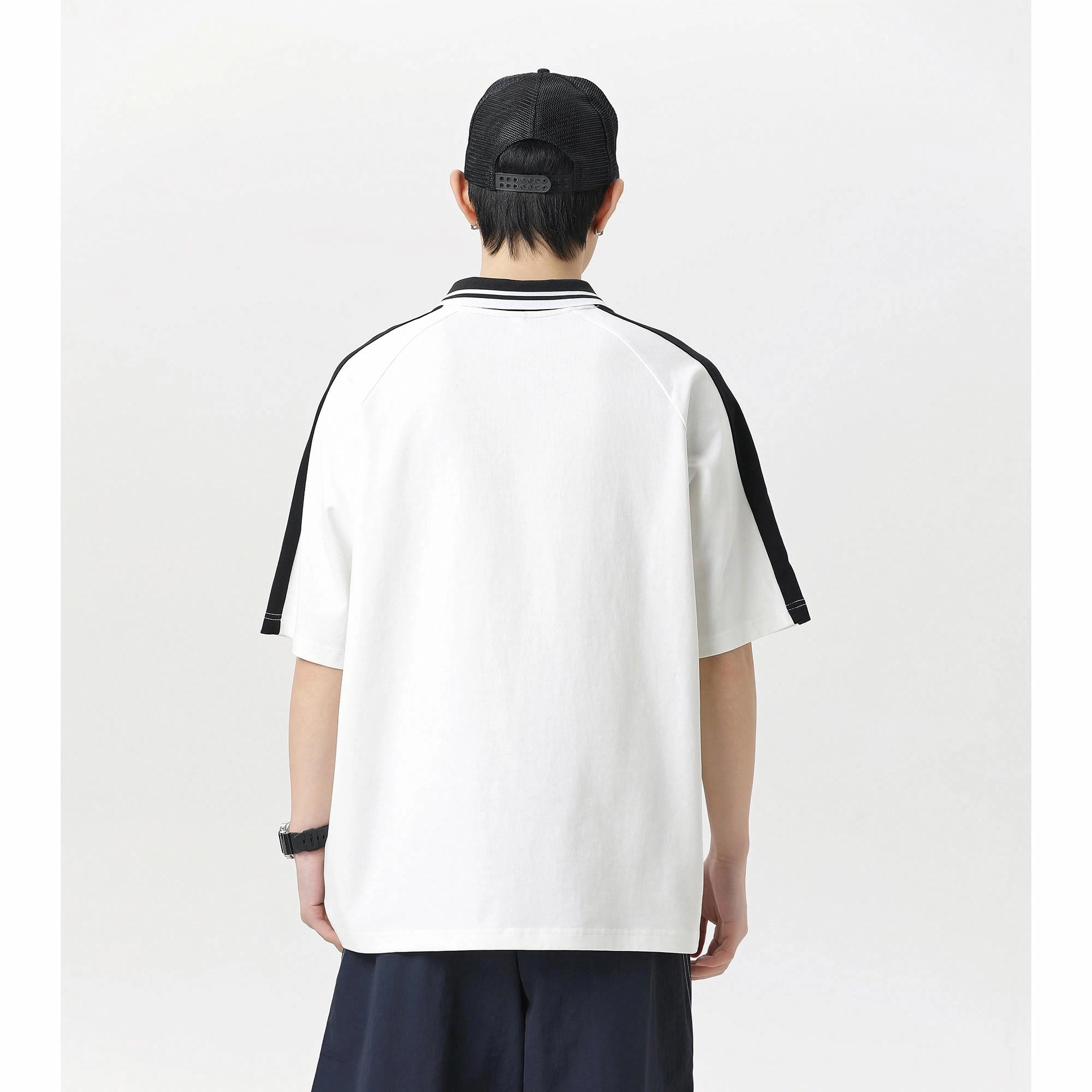 XINIYA TRAVEL LOGOT
