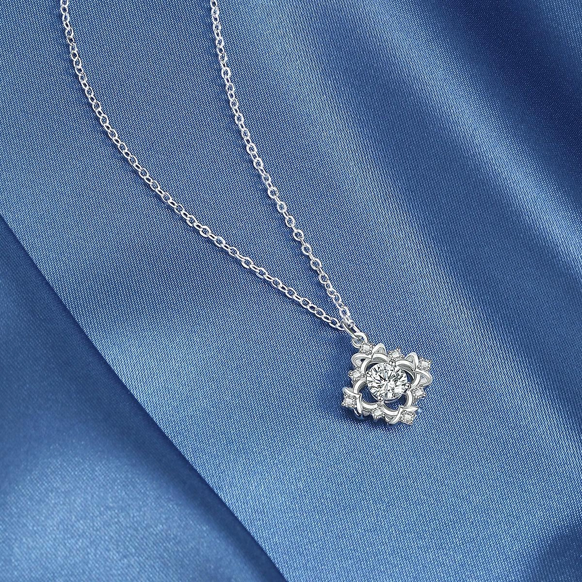 【浪漫花漾】 恋朵 森系时尚 小众高级感 幸运四叶草锁骨链 合金 项链 女款