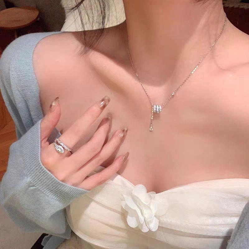 S925