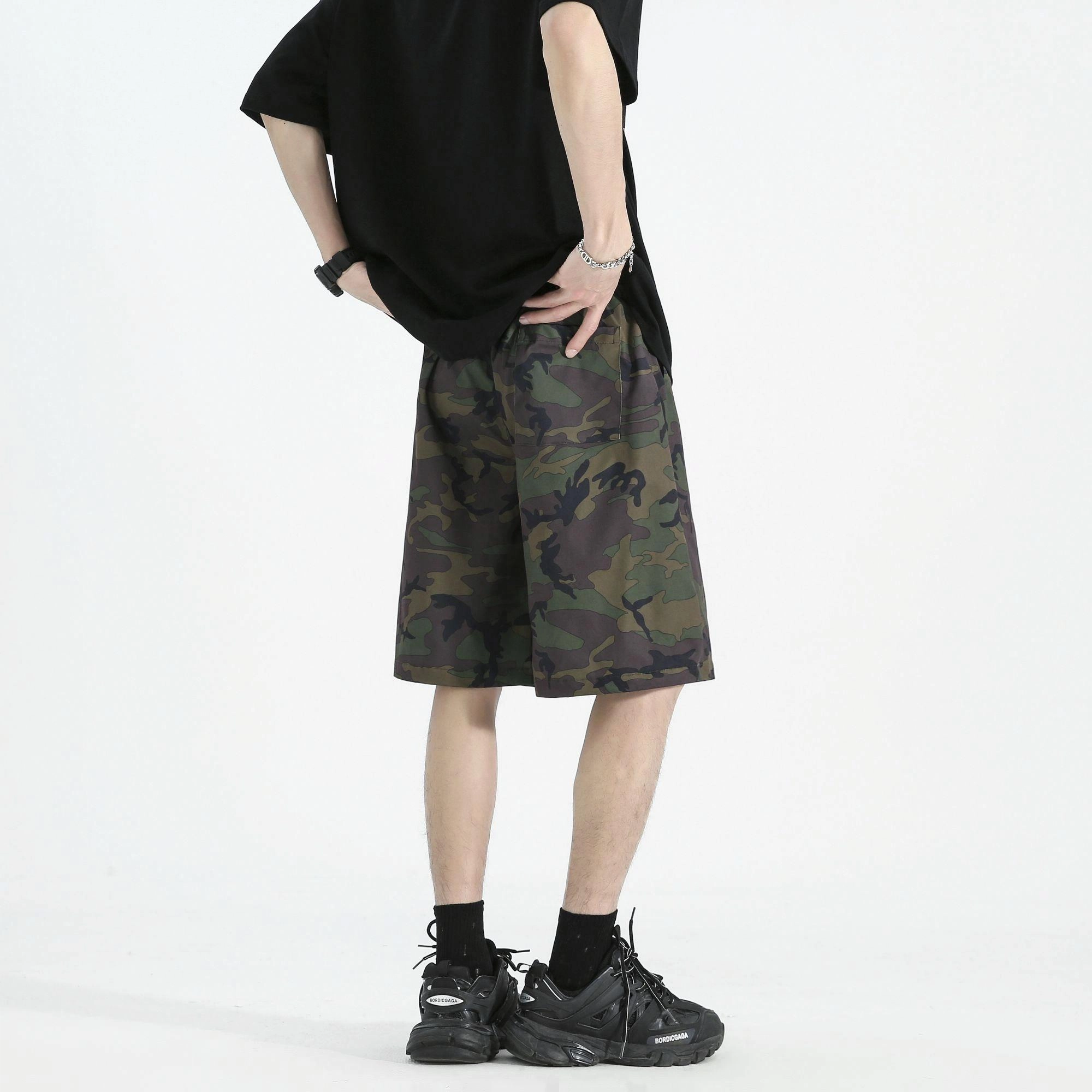 AWAO