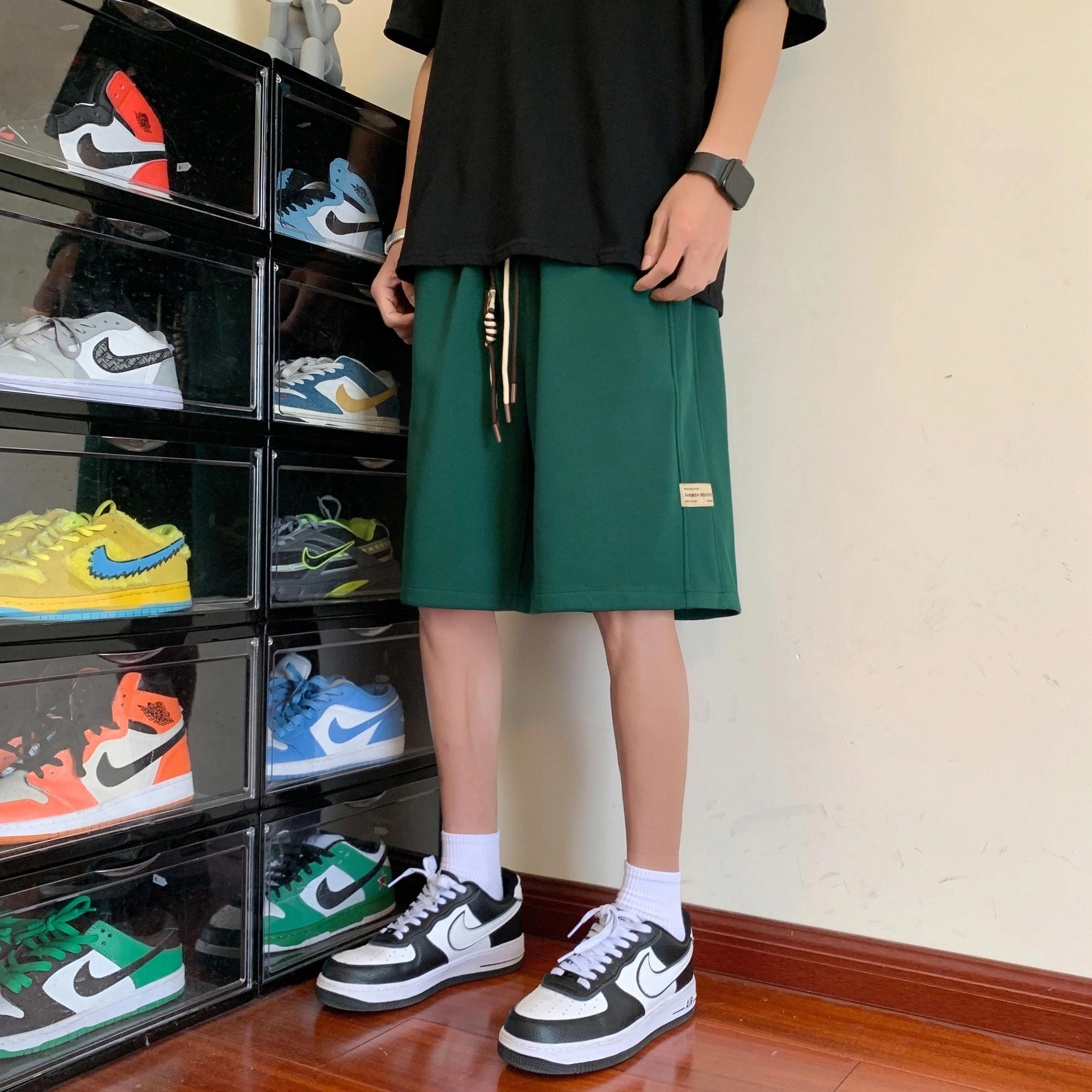 AWAO ins