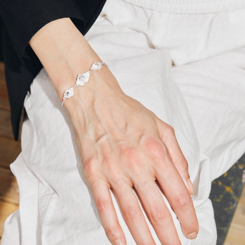 Empress 47 925