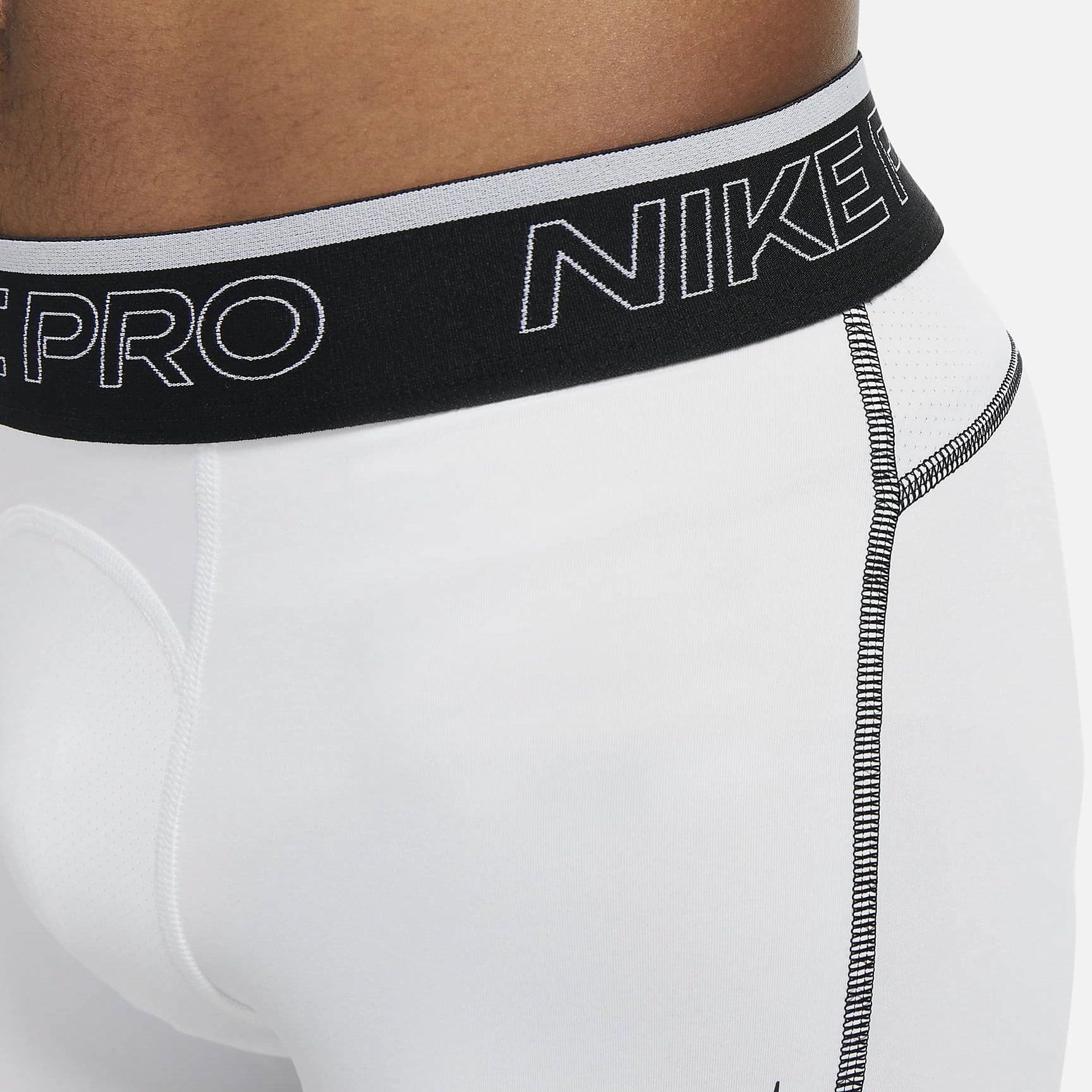 Nike Pro Dri-FIT Logo