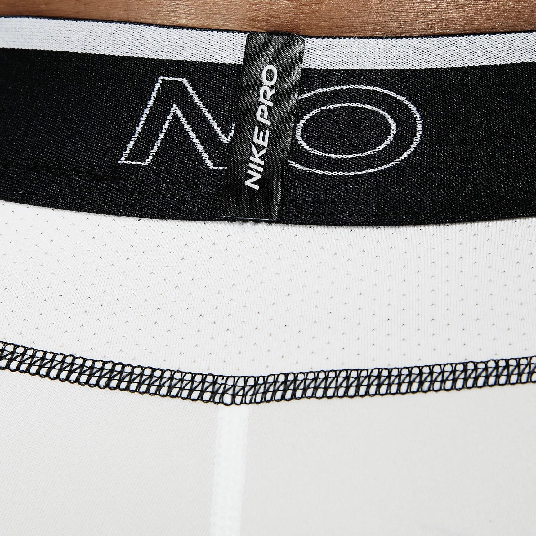 Nike Pro Dri-FIT Logo