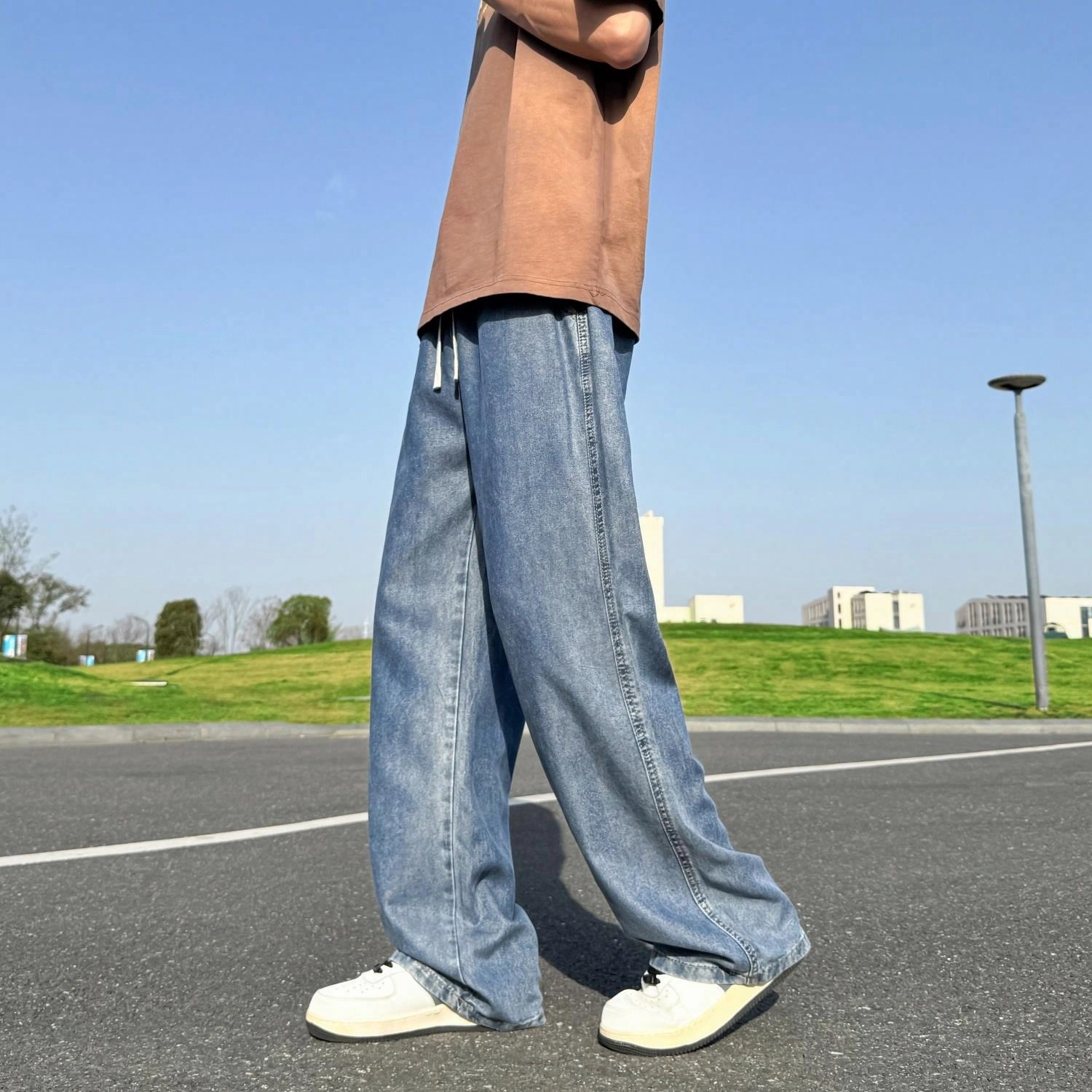 JEANSWEST