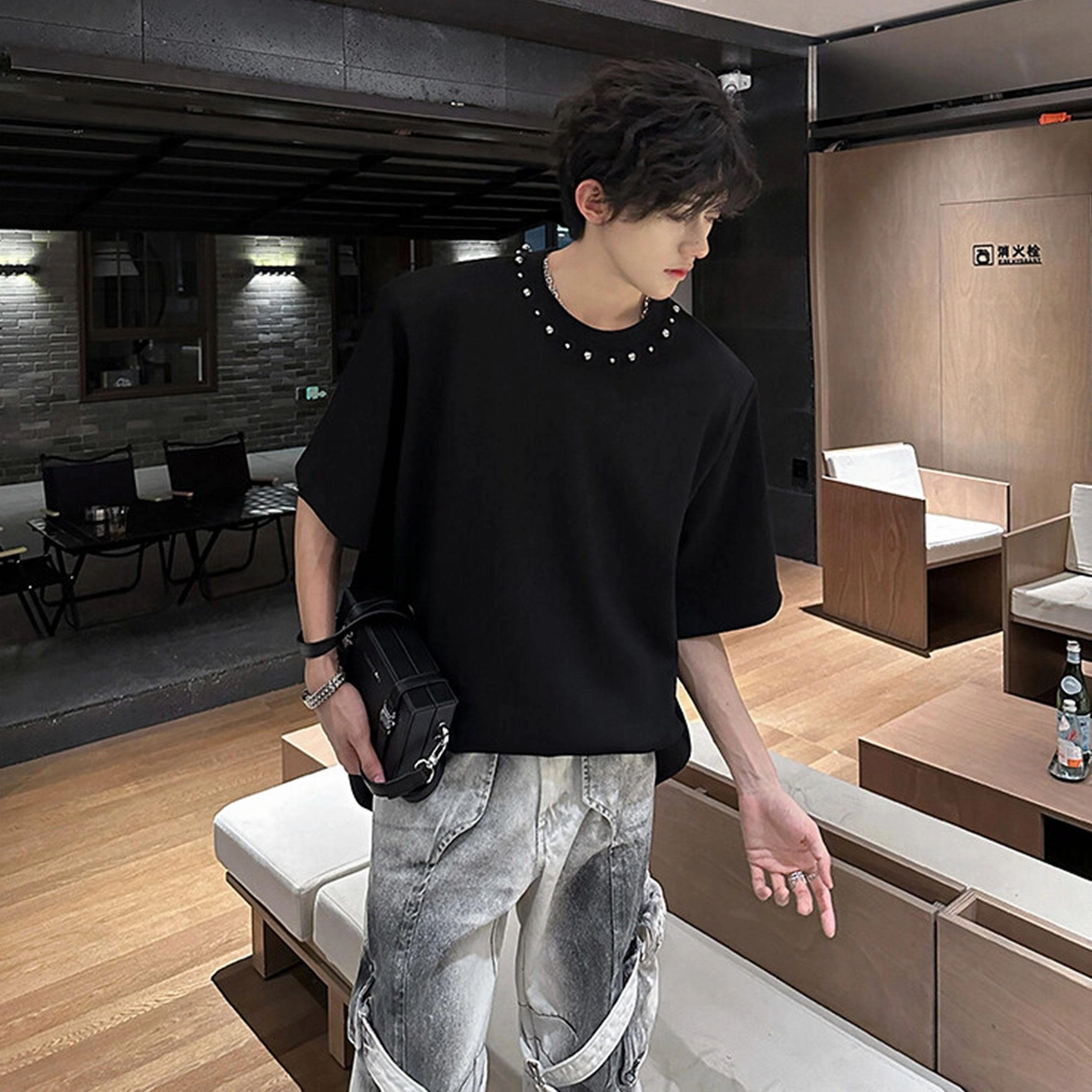 URBAN AUTHENTIC T