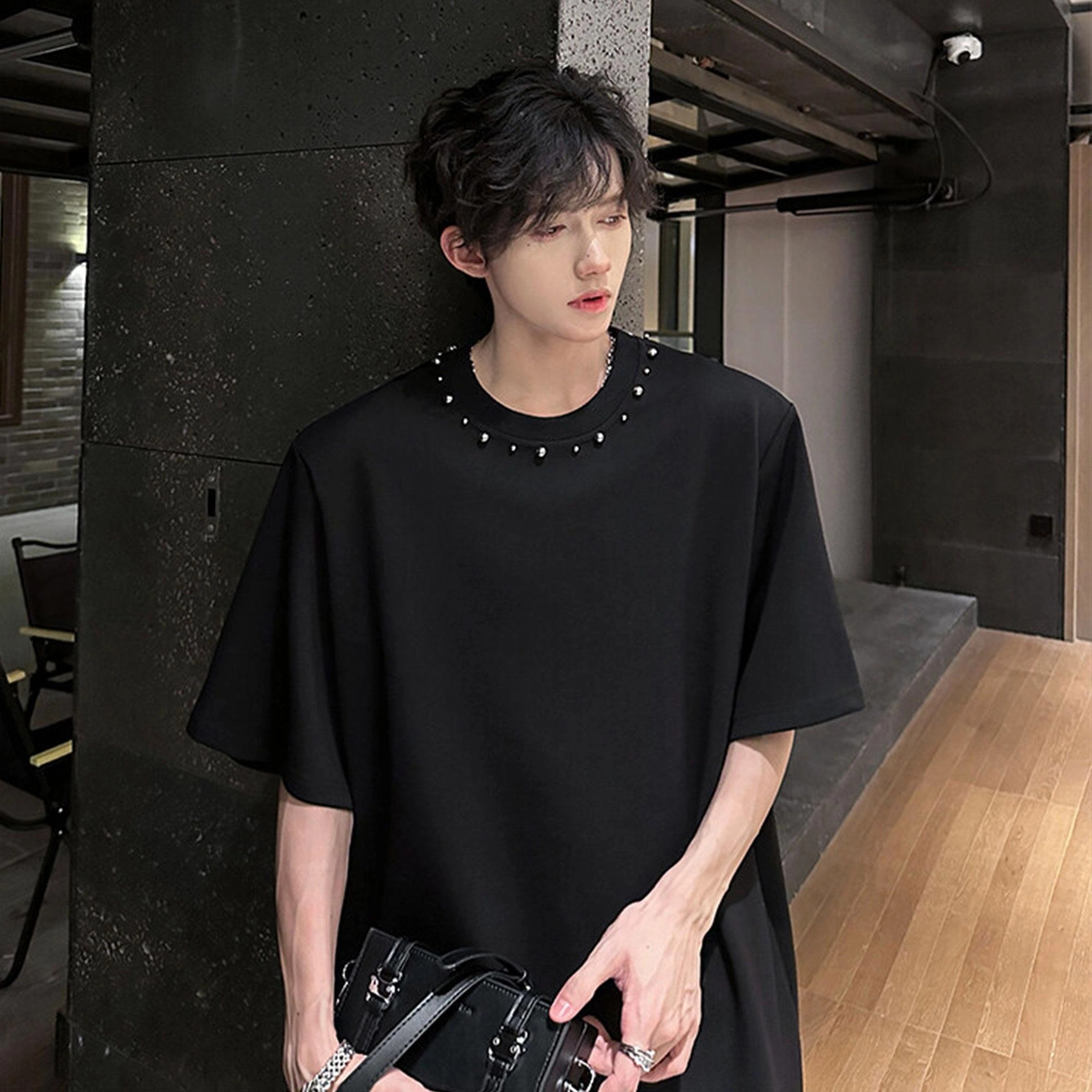 URBAN AUTHENTIC T