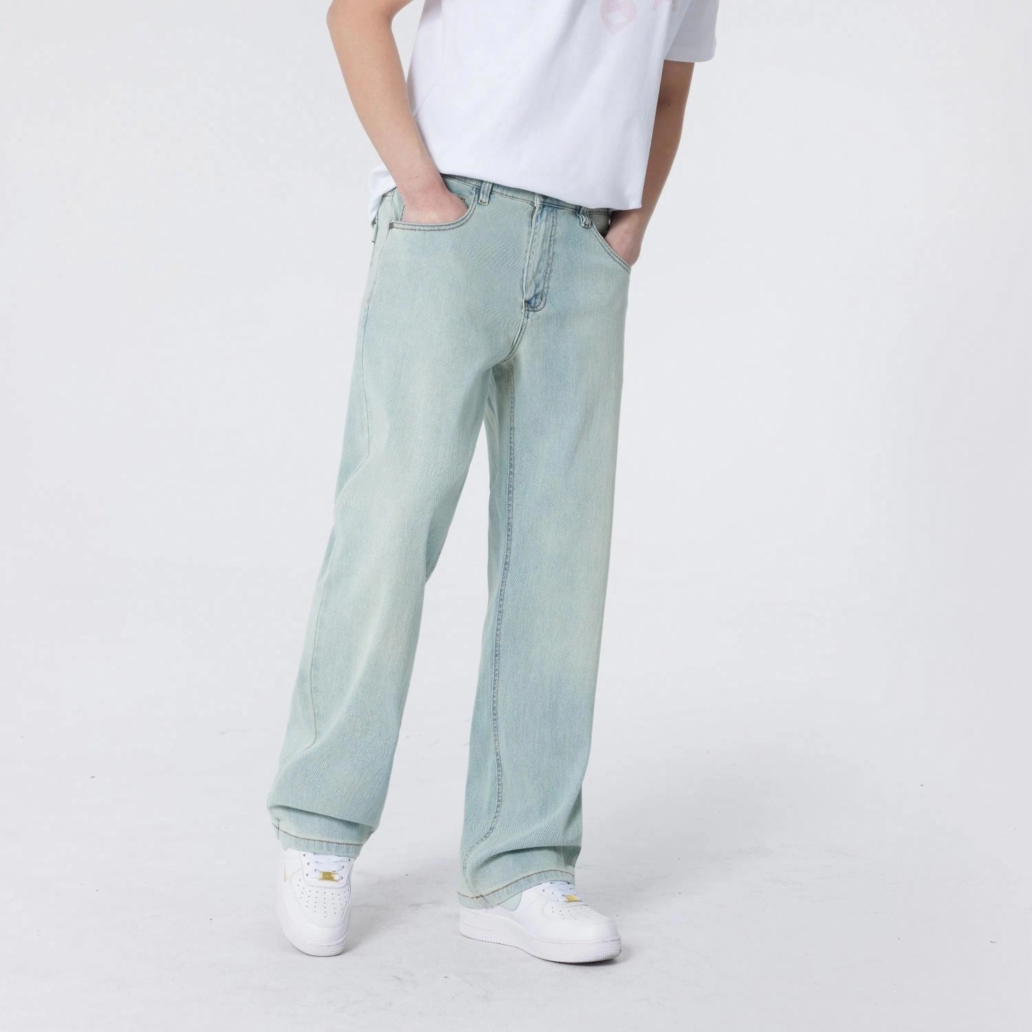 Lee Cooper