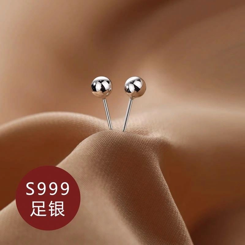 999