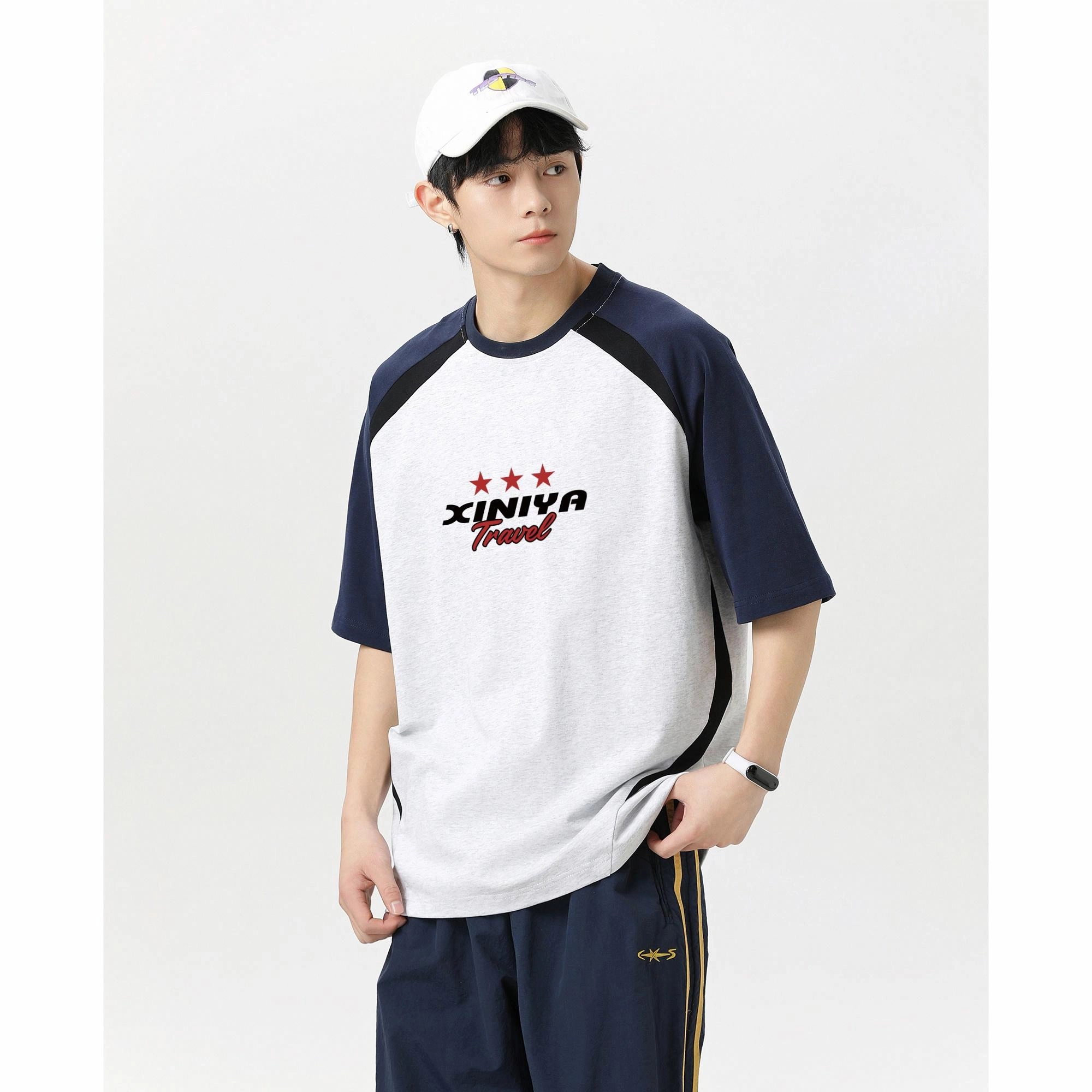 XINIYA TRAVEL LOGOT