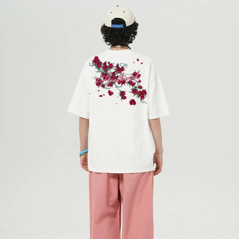 UNthemed T