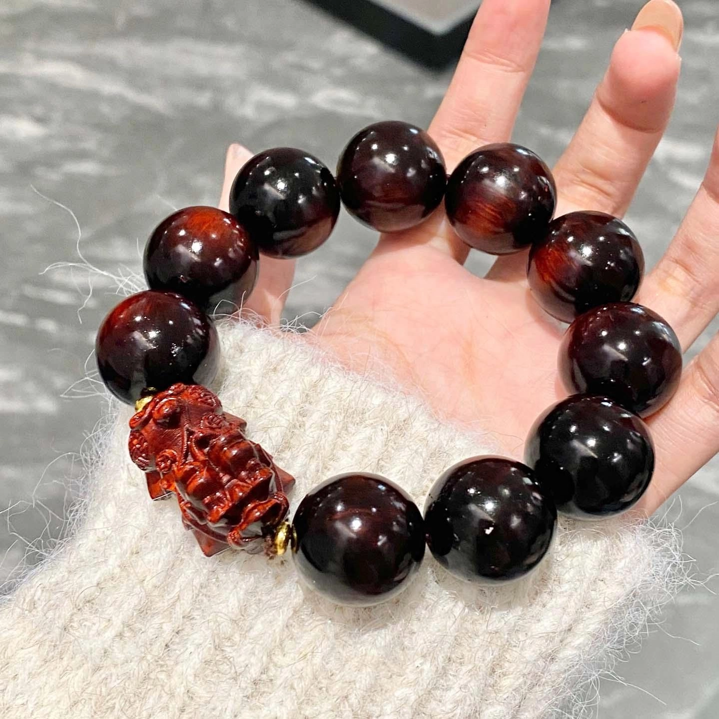 鶄鲤 高密檀香雕刻貔貅红木中式单圈高油佛珠文玩禅意手饰品 紫檀属 手串 男女同款情侣款