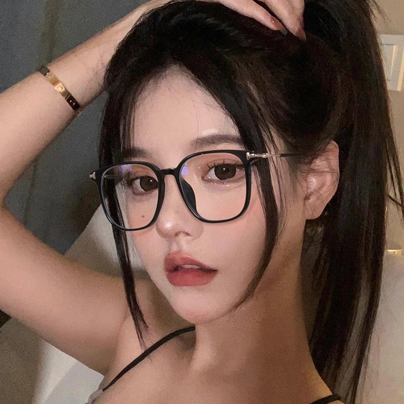 MK ins