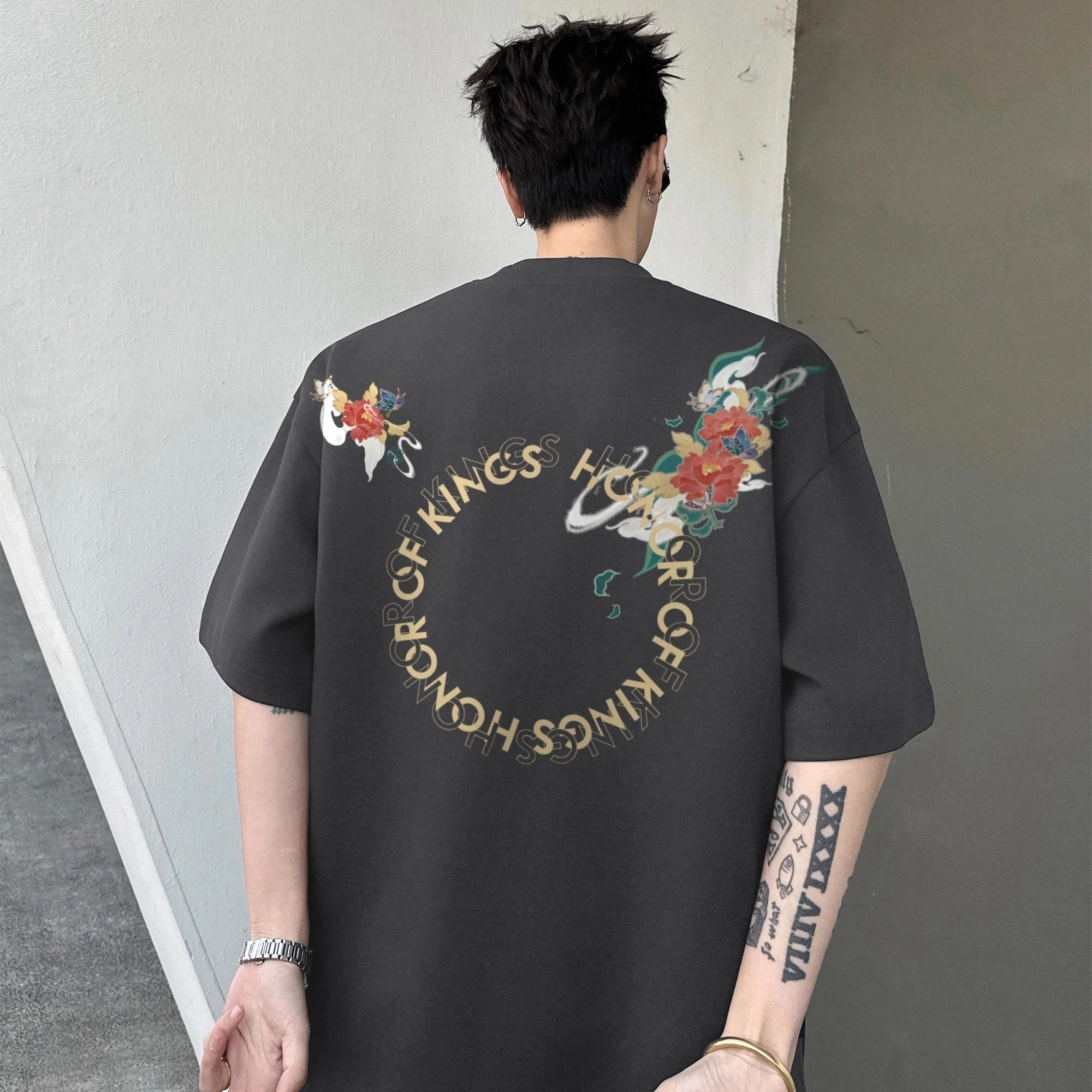 Logo T