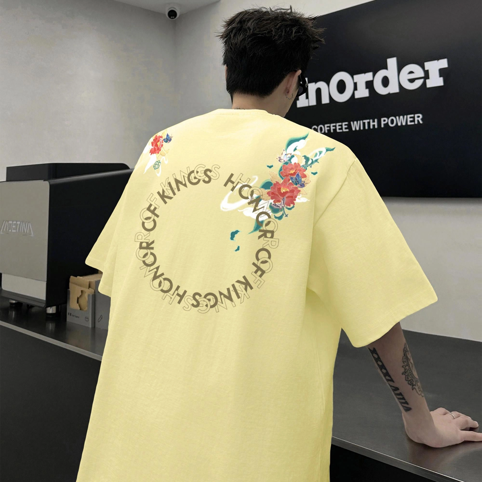Logo T