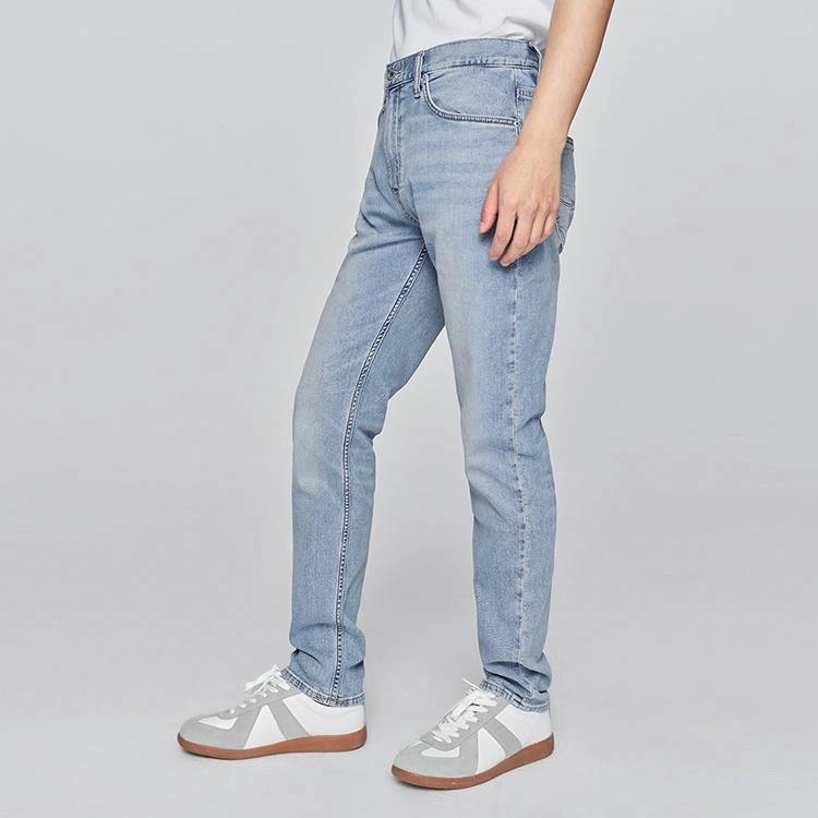 Lee