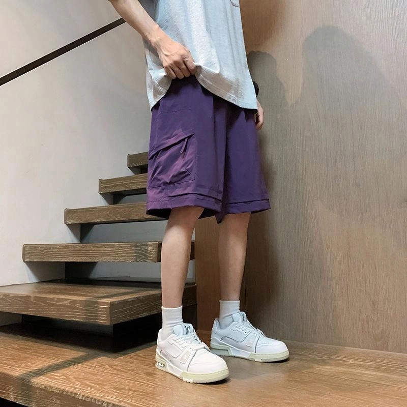 UNthemed