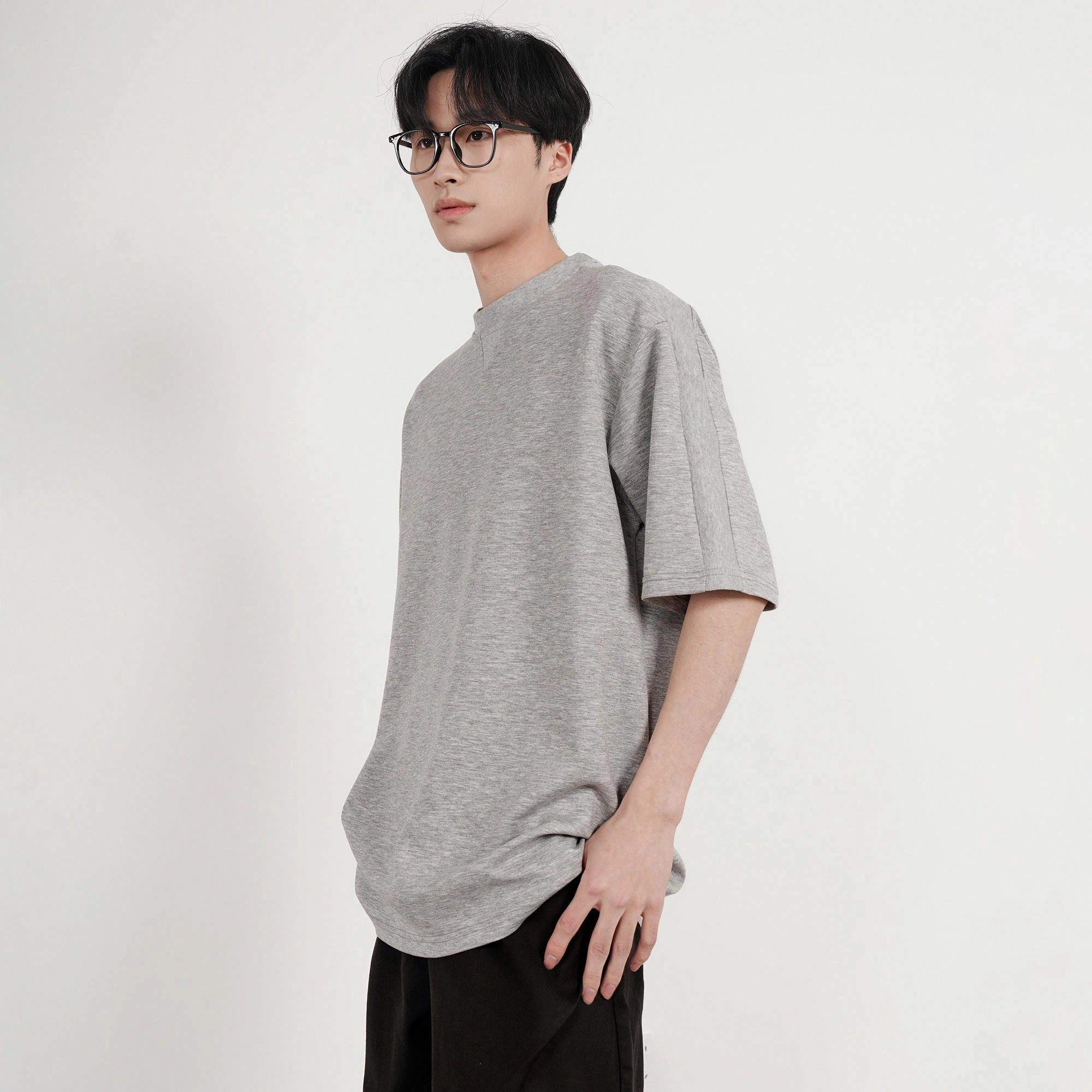 URBAN AUTHENTIC T