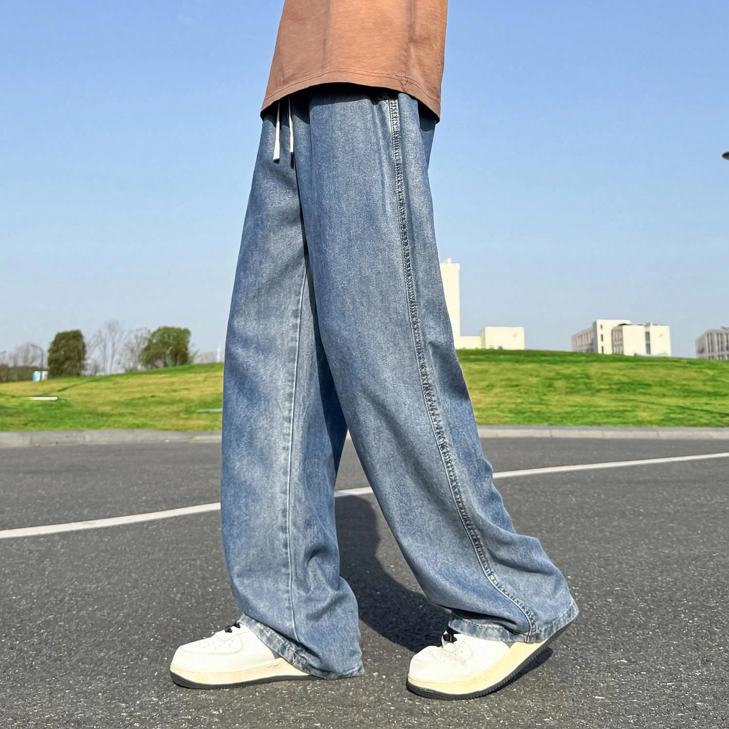 JEANSWEST