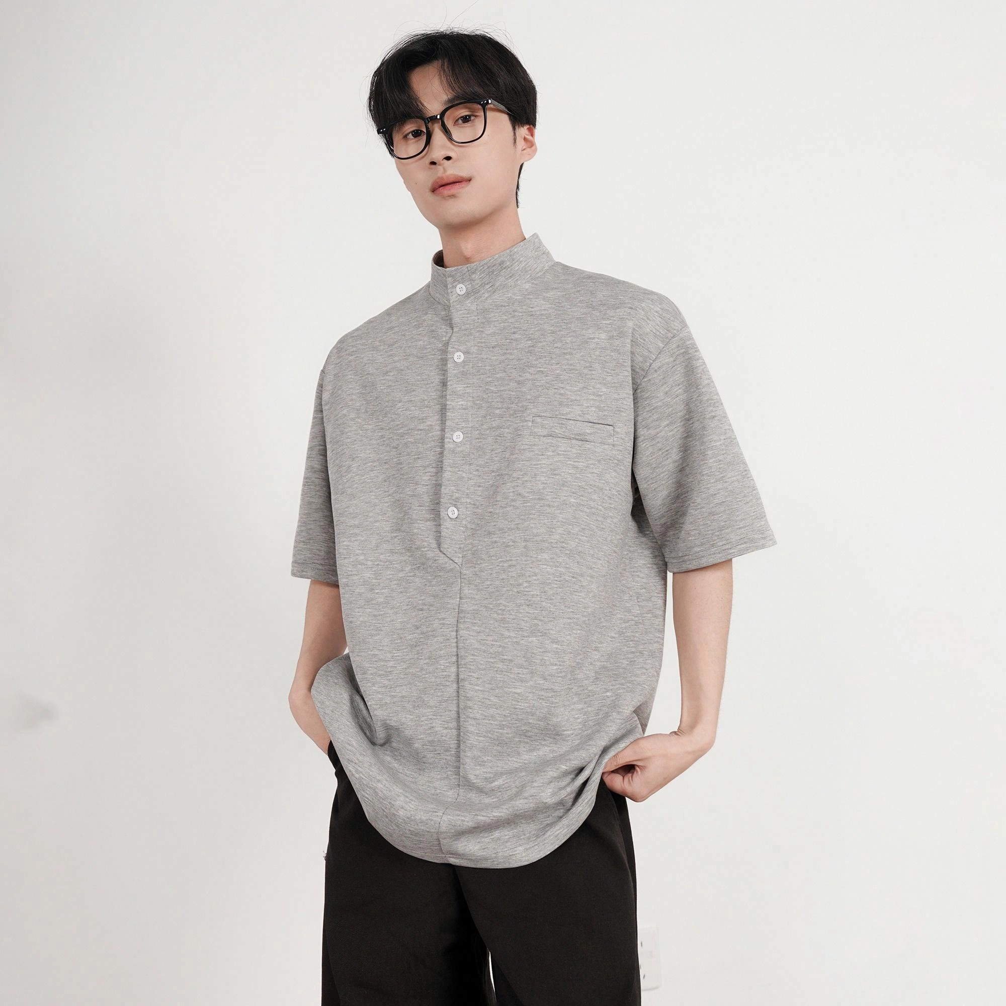 URBAN AUTHENTIC T