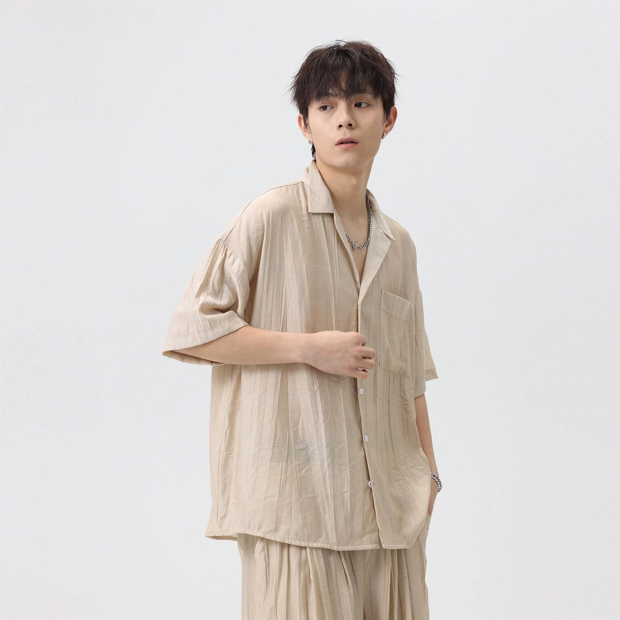 稻草人 纯色纽扣翻领透气百搭宽松短袖衬衫 男女同款