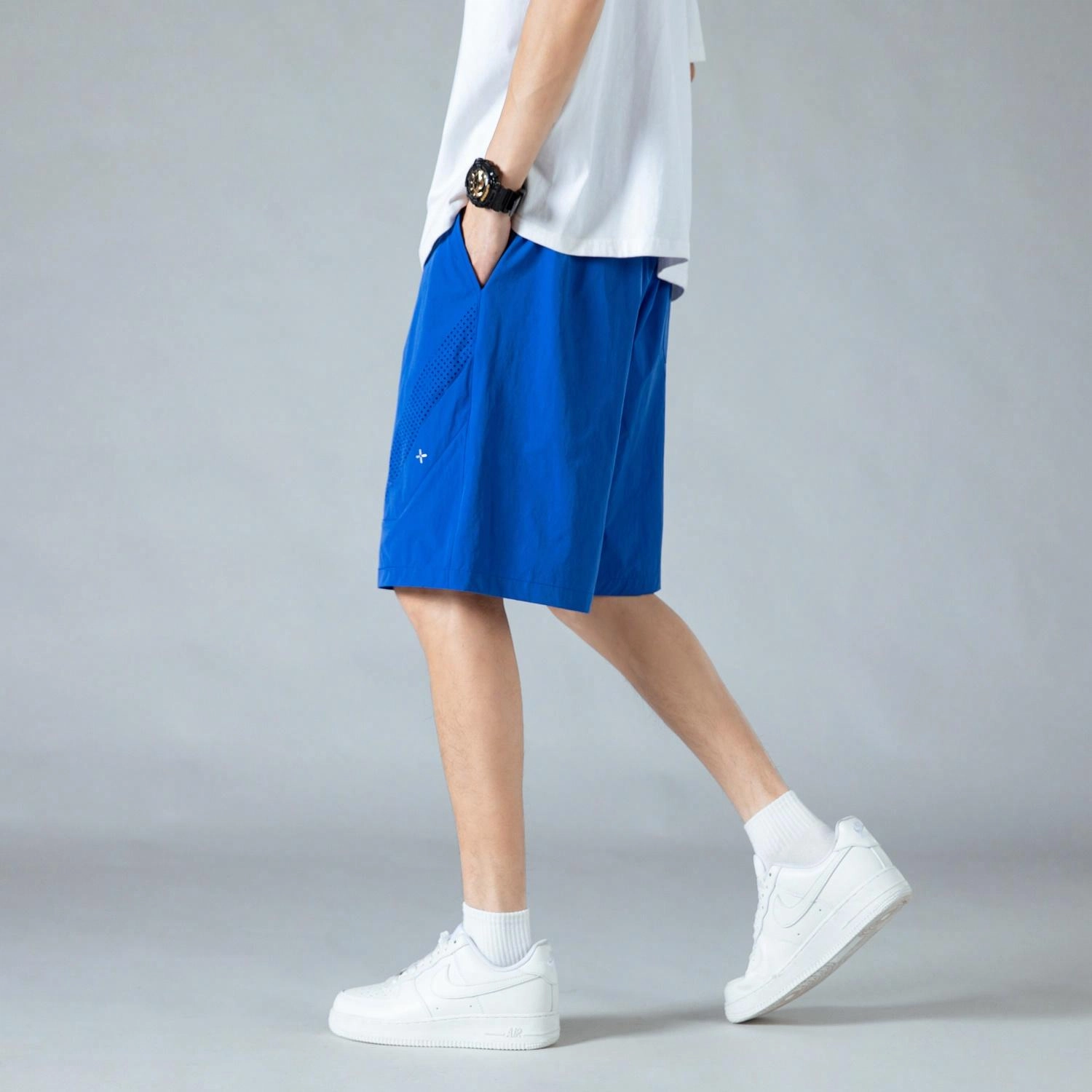 AWAO