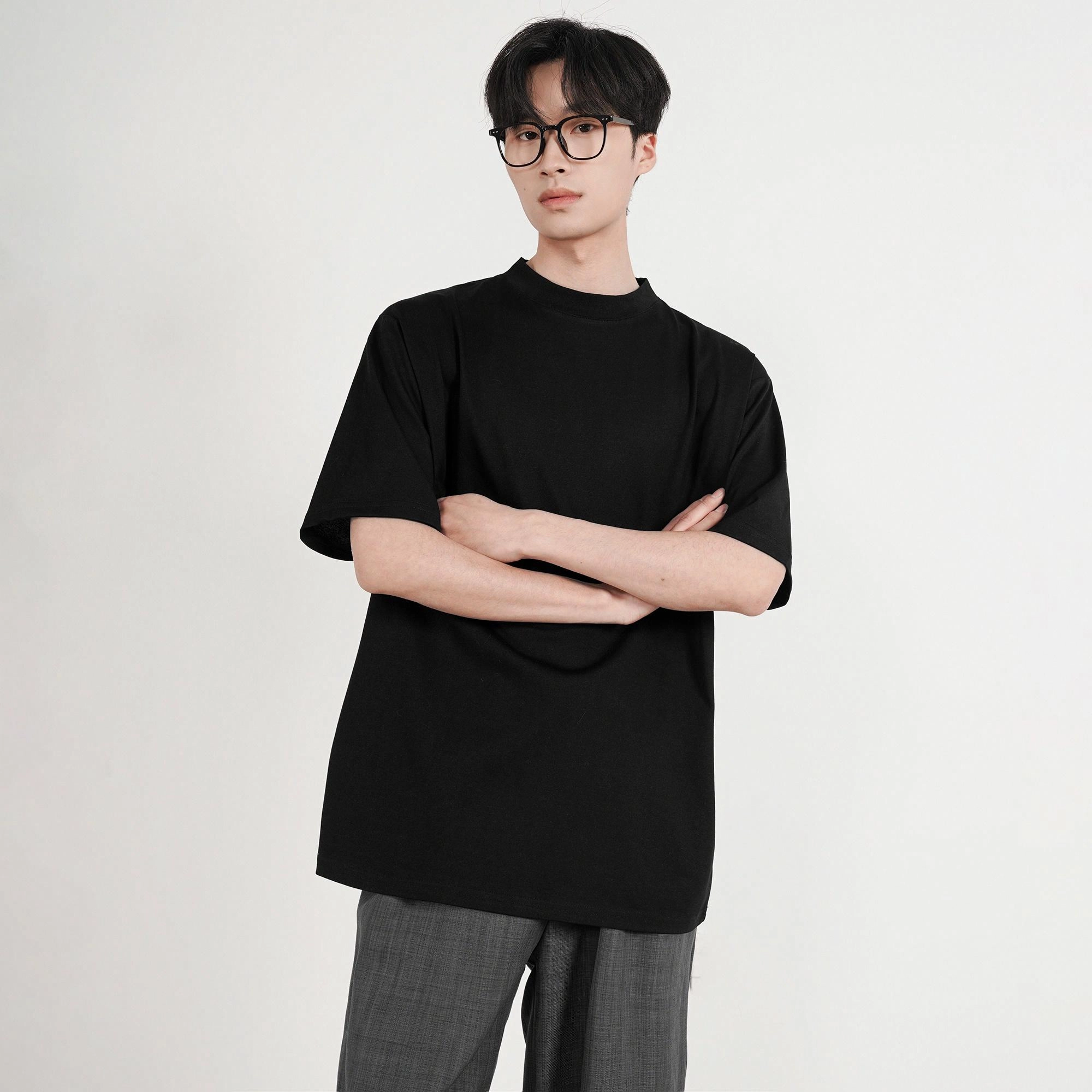 URBAN AUTHENTIC T