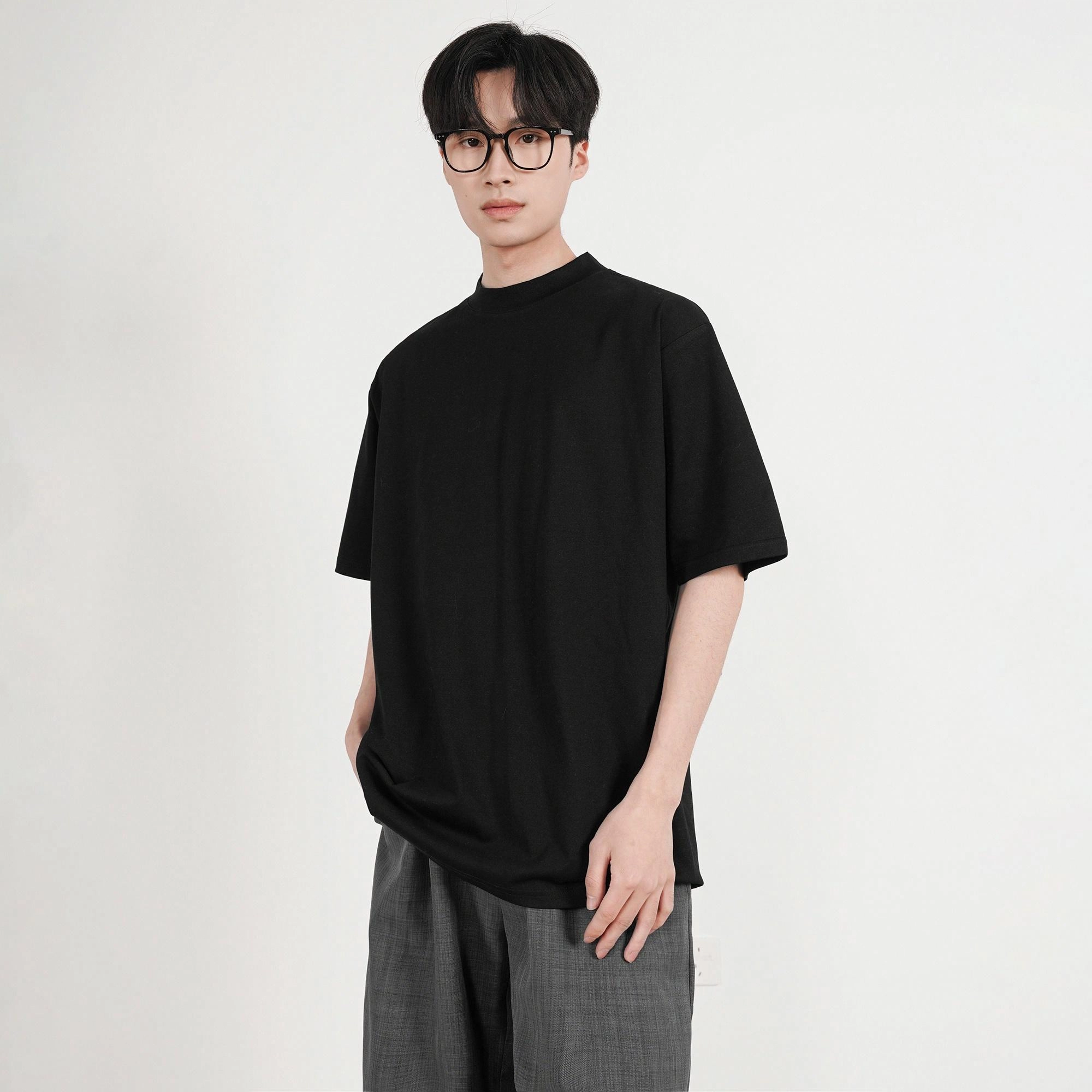 URBAN AUTHENTIC T