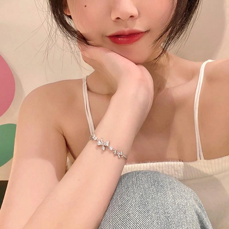 s999