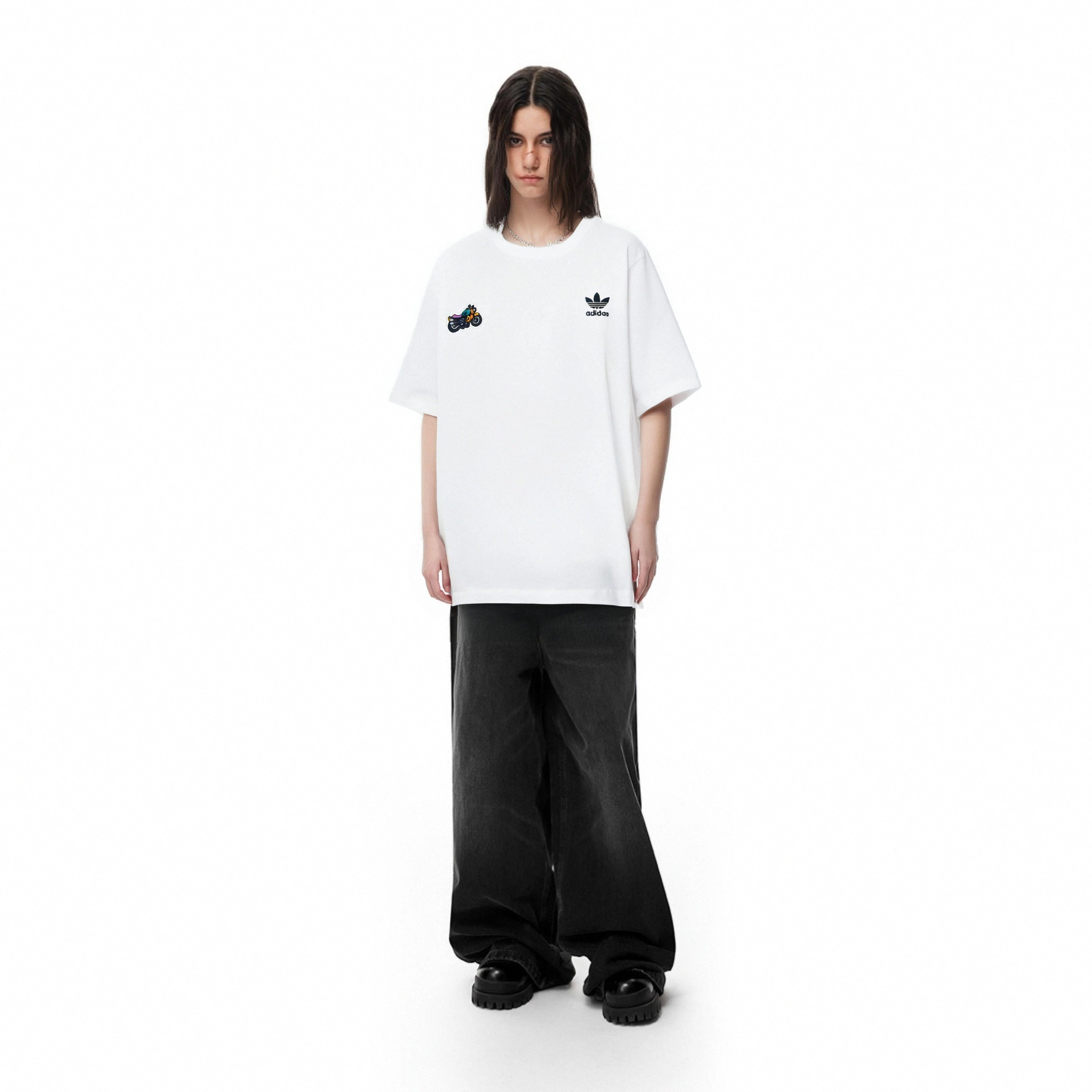 adidas originals Fantasy logoT