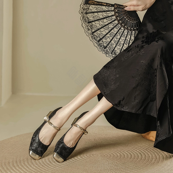 KATHRYN WILSON 5cm