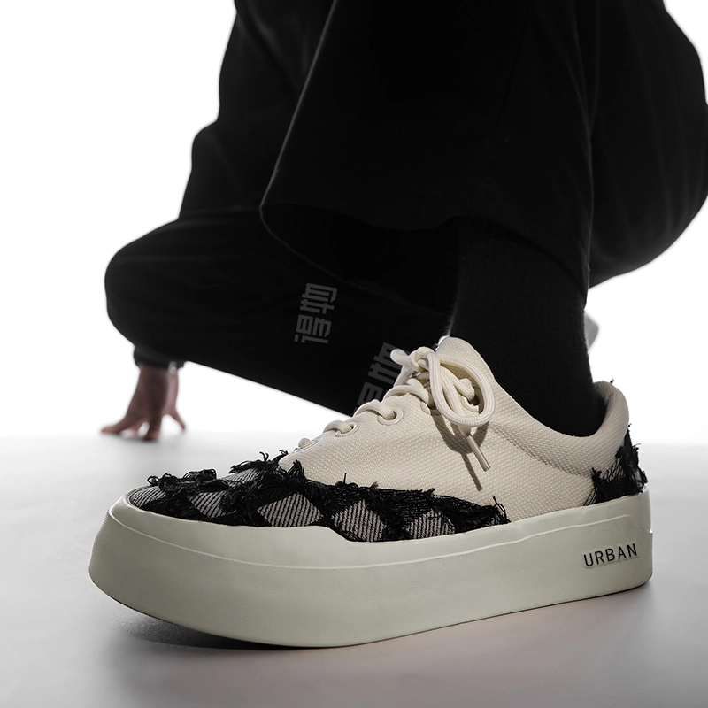 URBAN AUTHENTIC