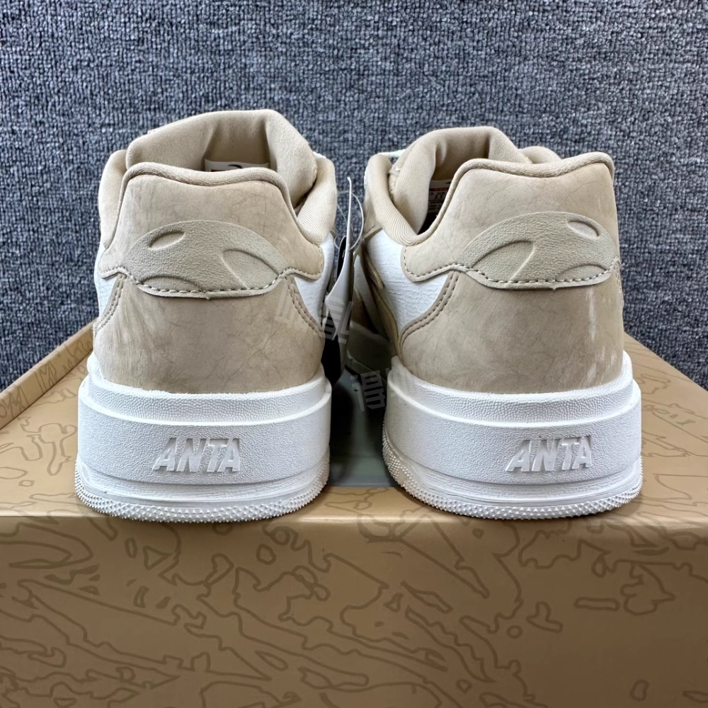 Anta 982
