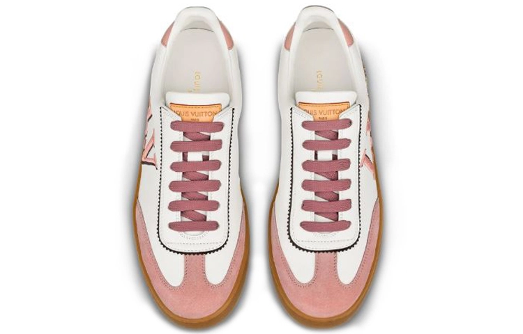 LOUIS VUITTON Frontrow
