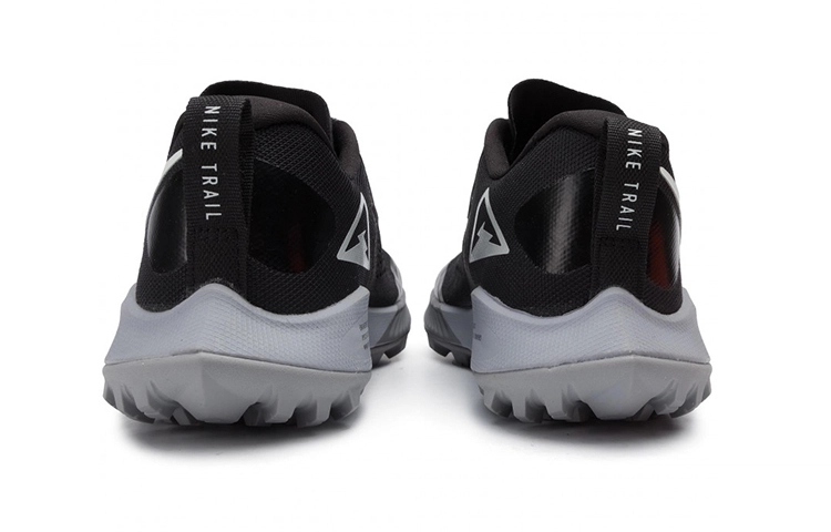 Nike Air Zoom Terra Kiger 5