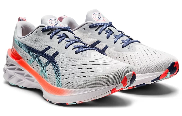 Asics Novablast 2
