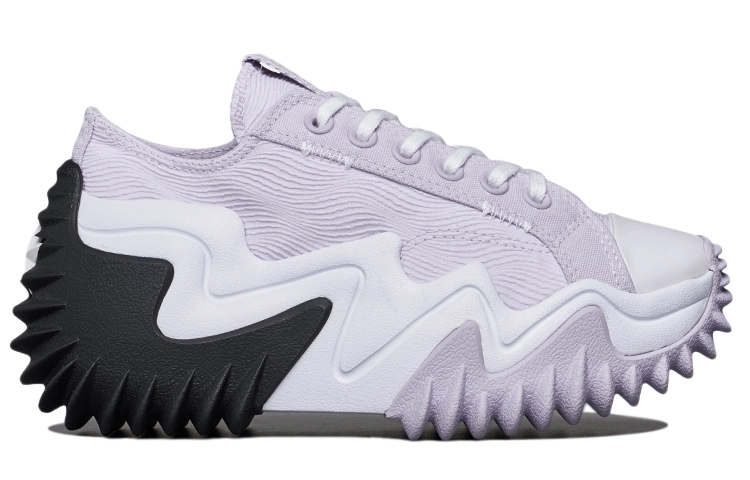 Converse Run Star Hike Motion
